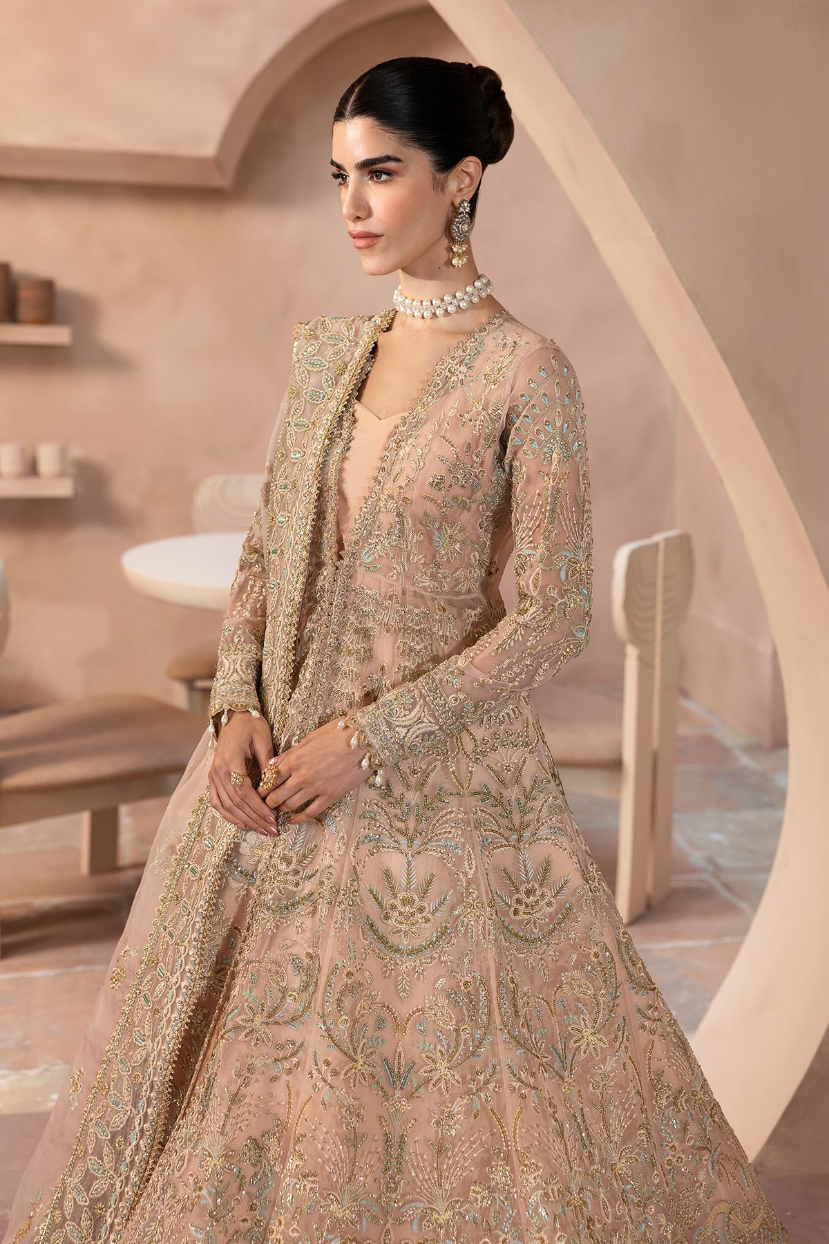 Emaan Adeel - Dynastia