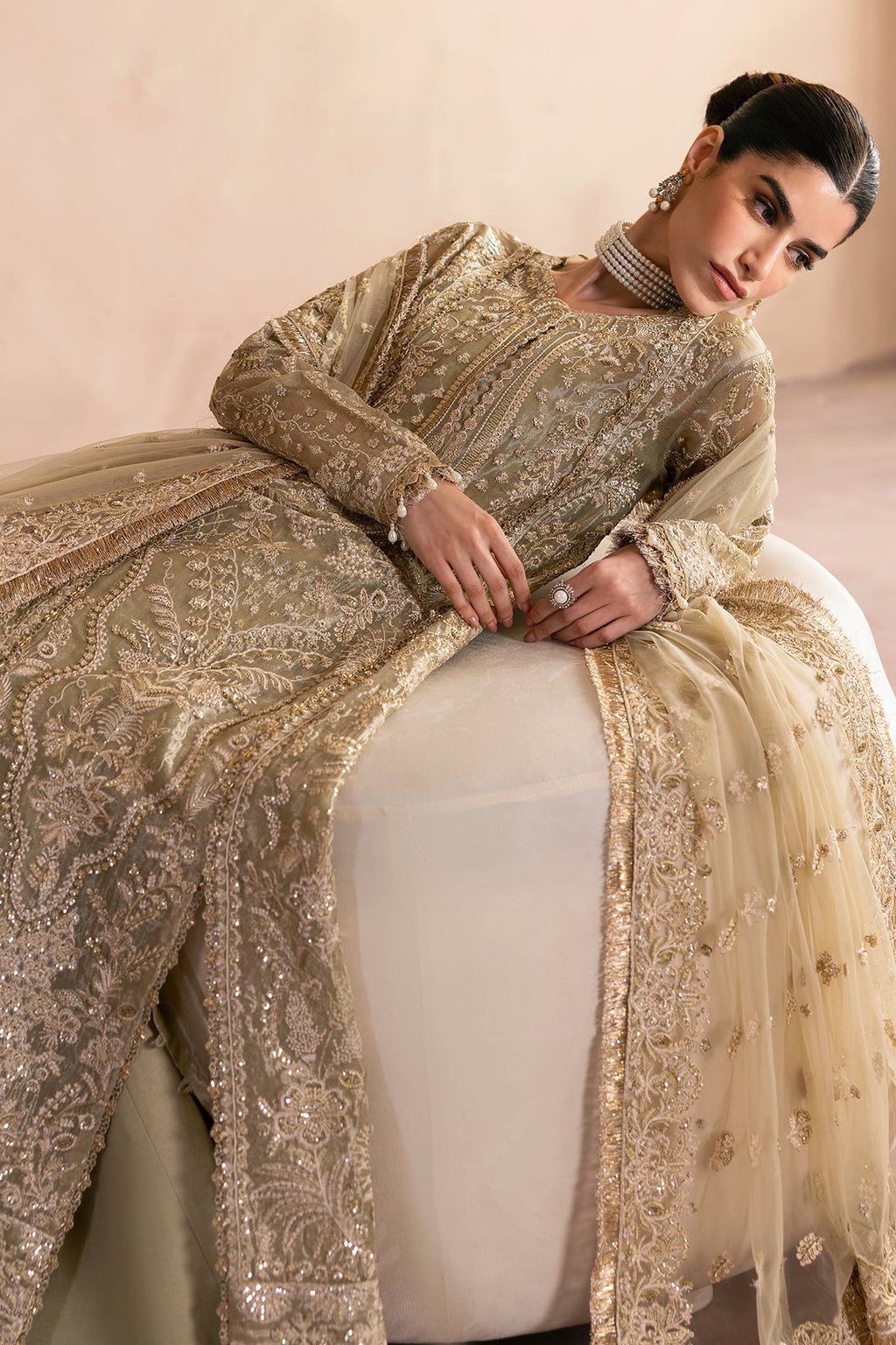Emaan Adeel - Lustre