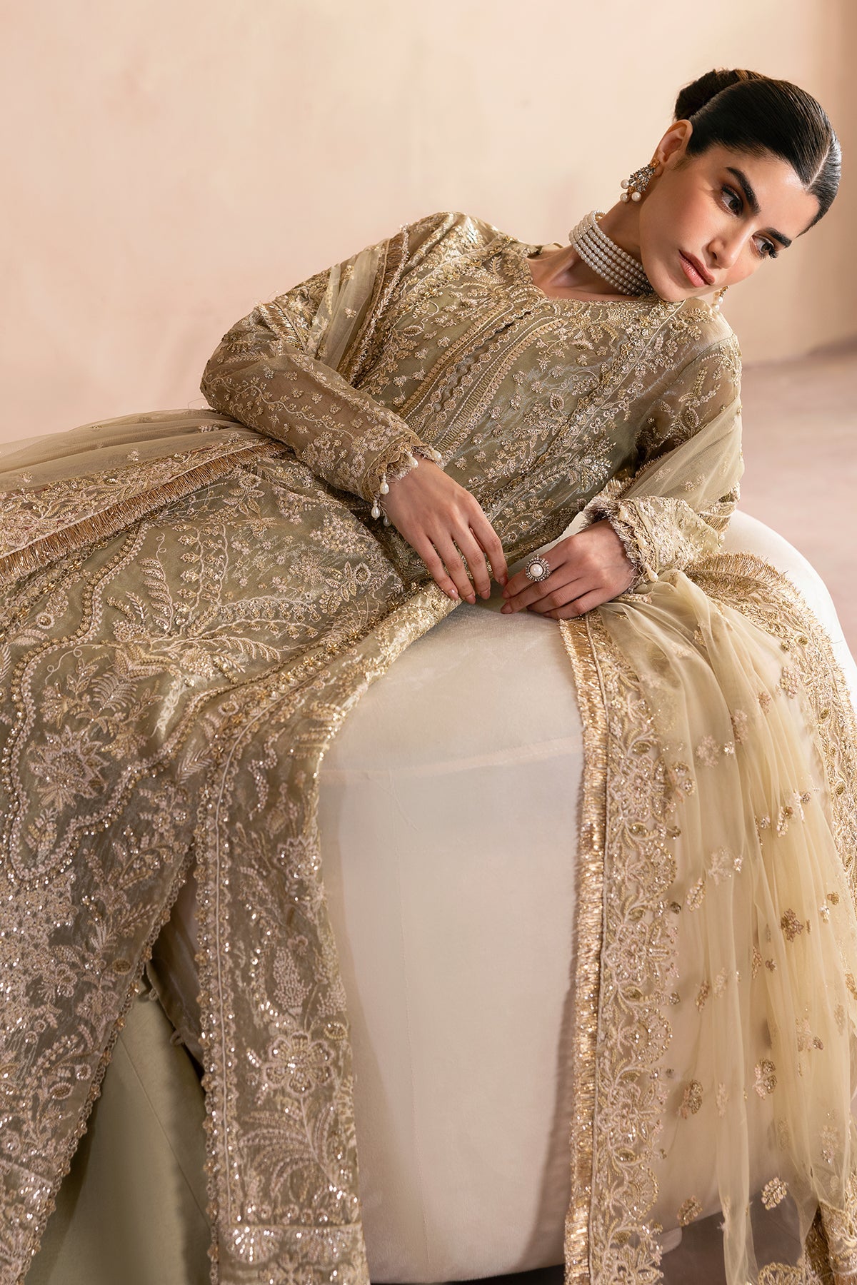 Emaan Adeel - Lustre