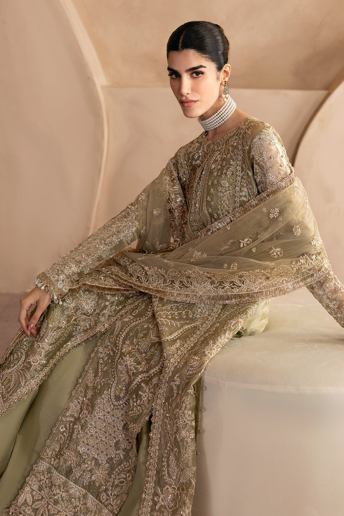 Emaan Adeel - Lustre