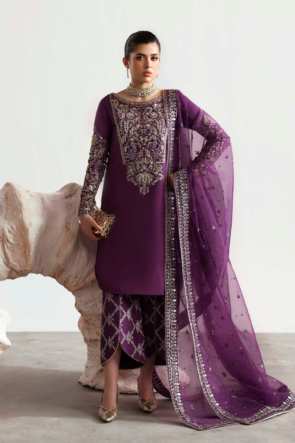 Akbar Aslam - Lapis