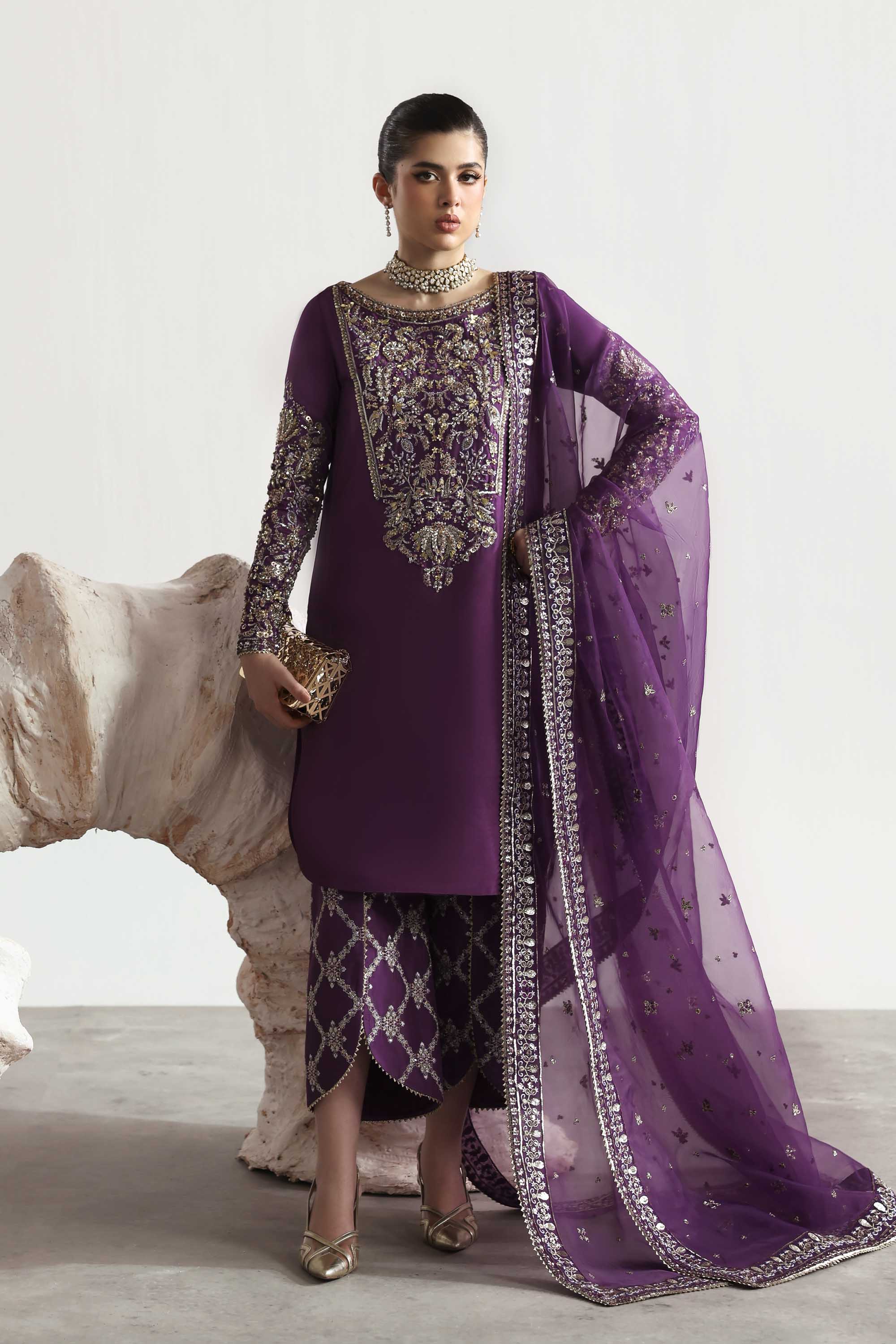 Akbar Aslam - Lapis