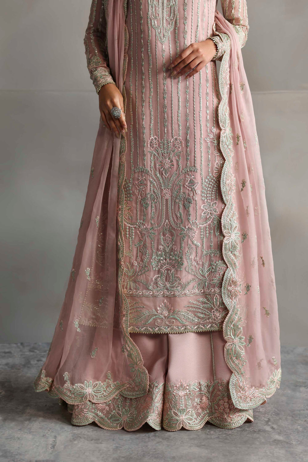 Akbar Aslam - Gulnour