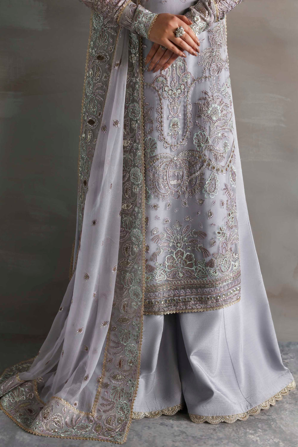 Akbar Aslam - Emeraya
