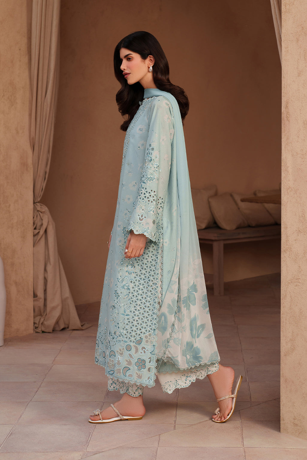 Iznik - El-05 Embroidered Lawn