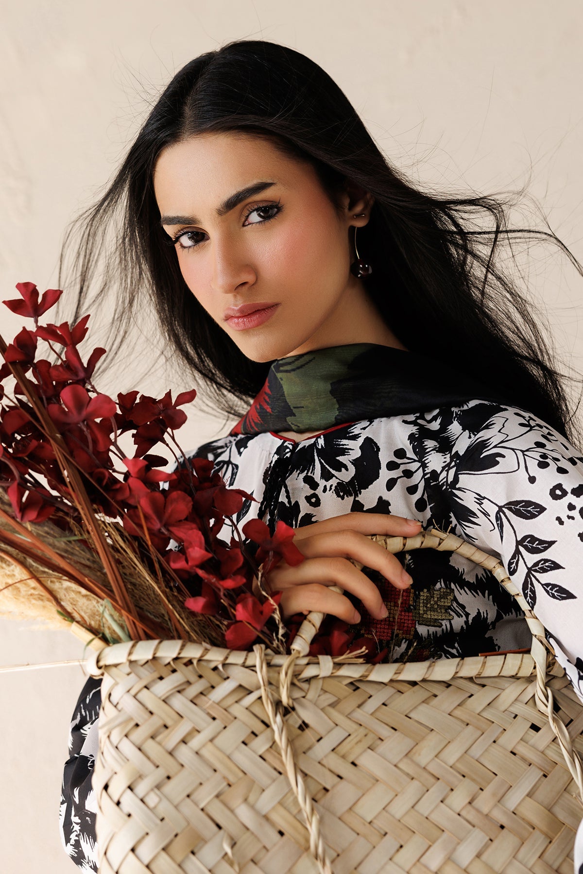 Baroque - Embroidered Lawn UF-4517