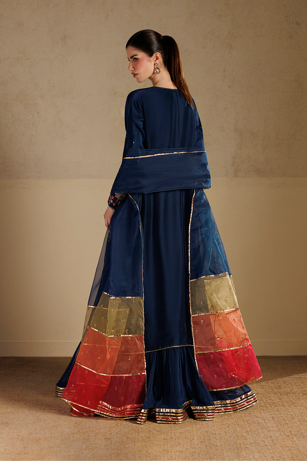 Iznik - Ue-728 Embroidered Pure Ramen Silk