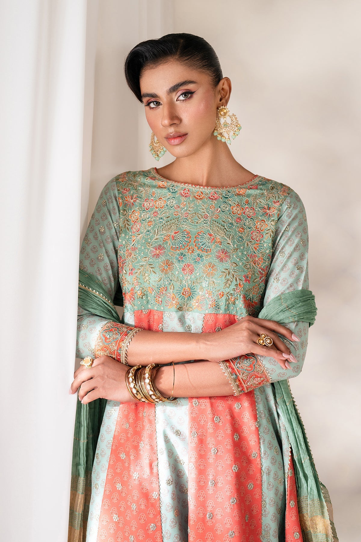 Baroque - Embroidered Silk UF-4141