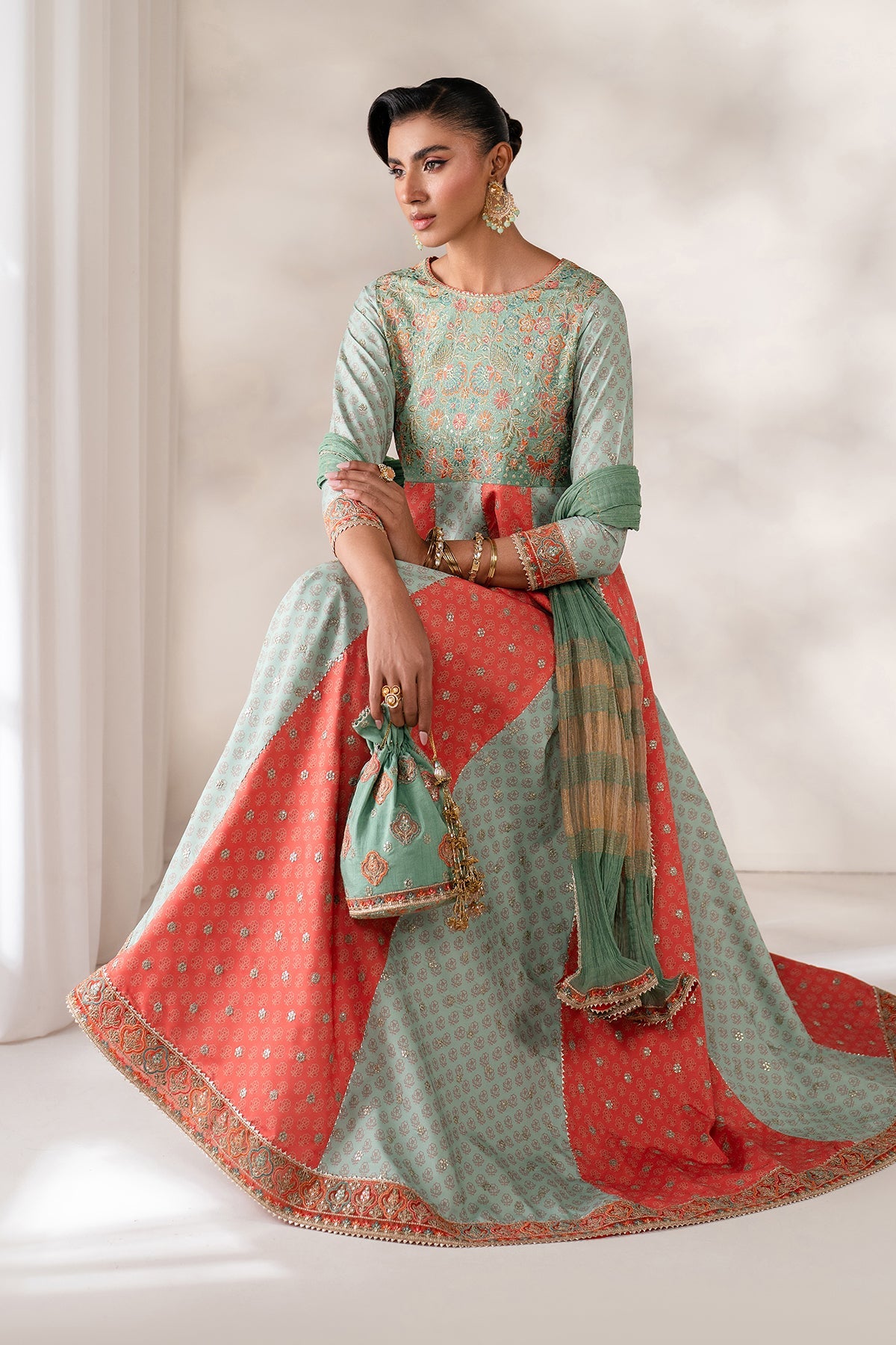 Baroque - Embroidered Silk UF-4141