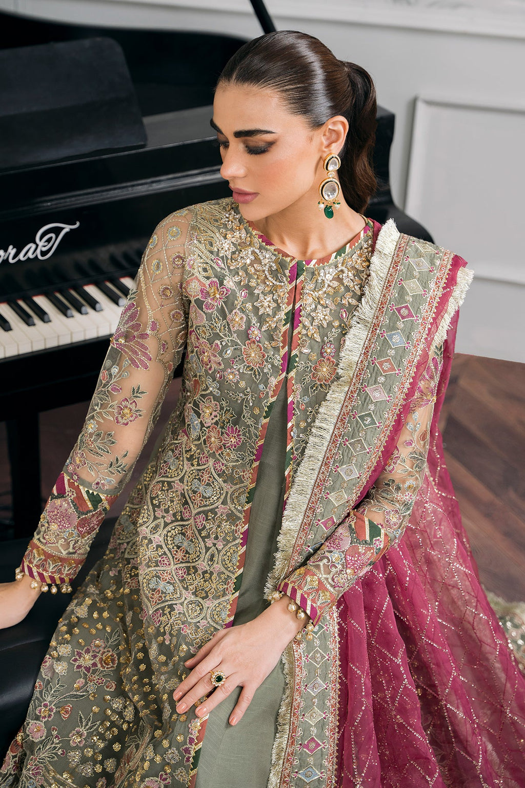 Baroque - Embroidered Net Ch12-02 Stitched