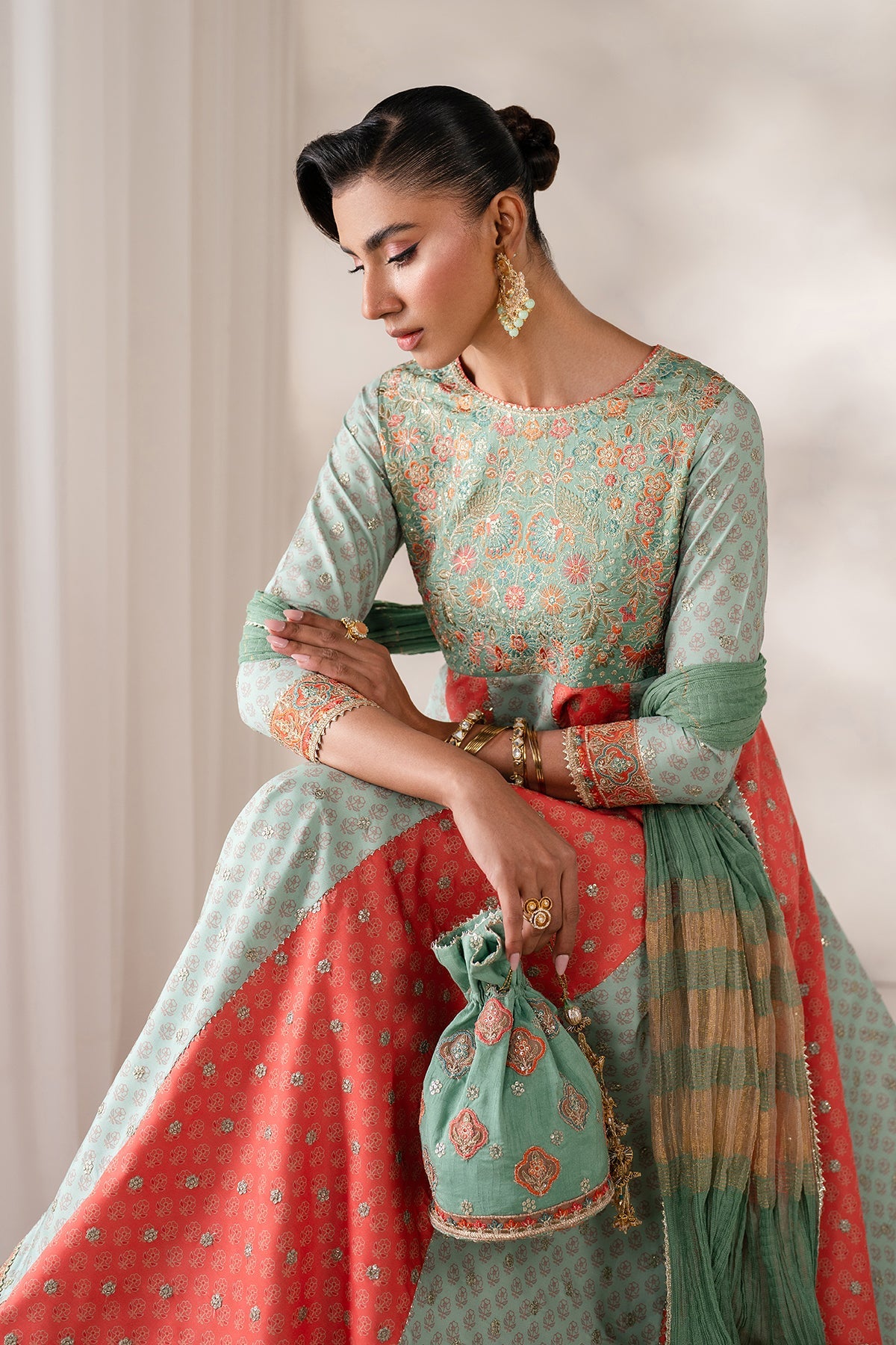 Baroque - Embroidered Silk UF-4141