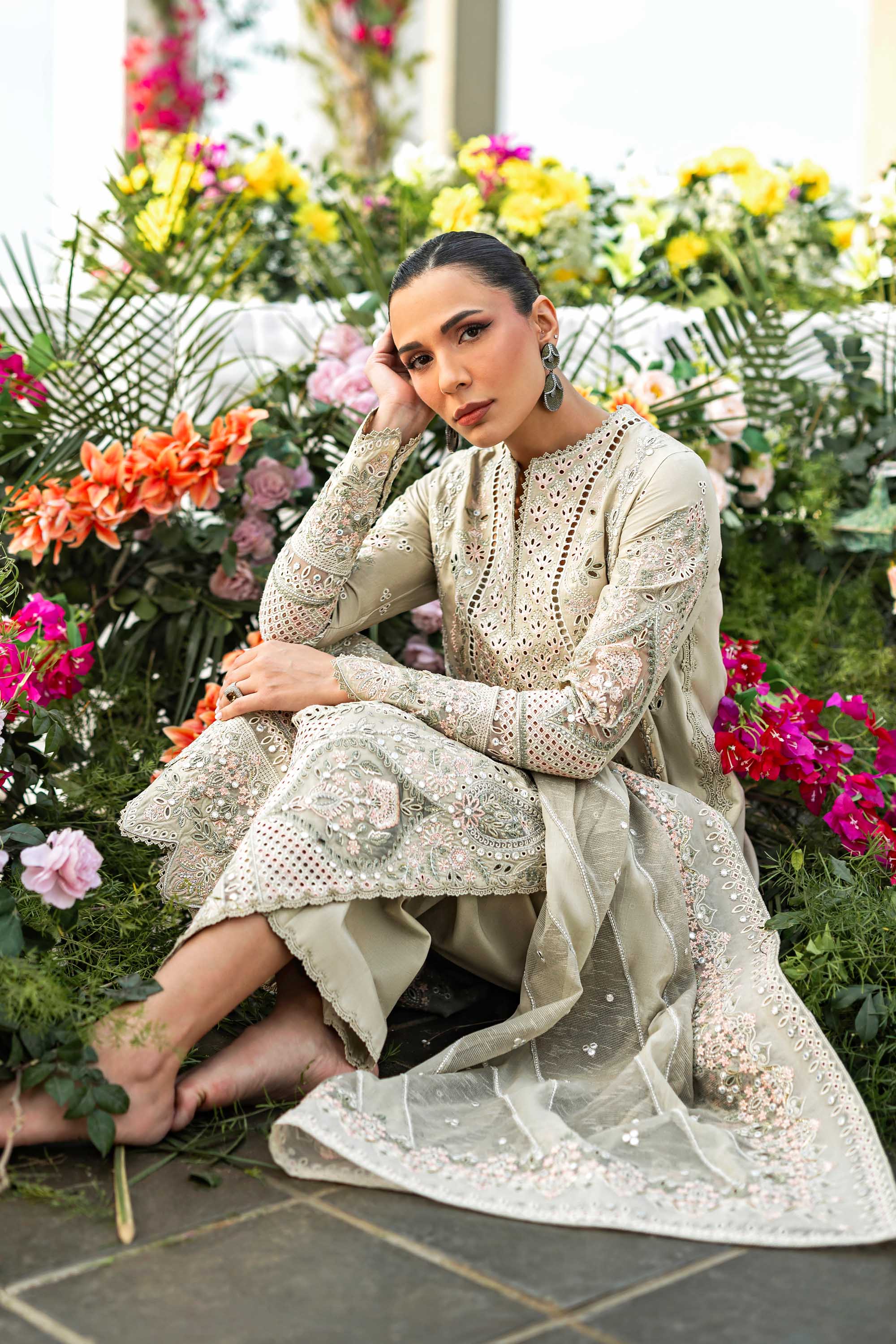 Akbar Aslam - Elarin