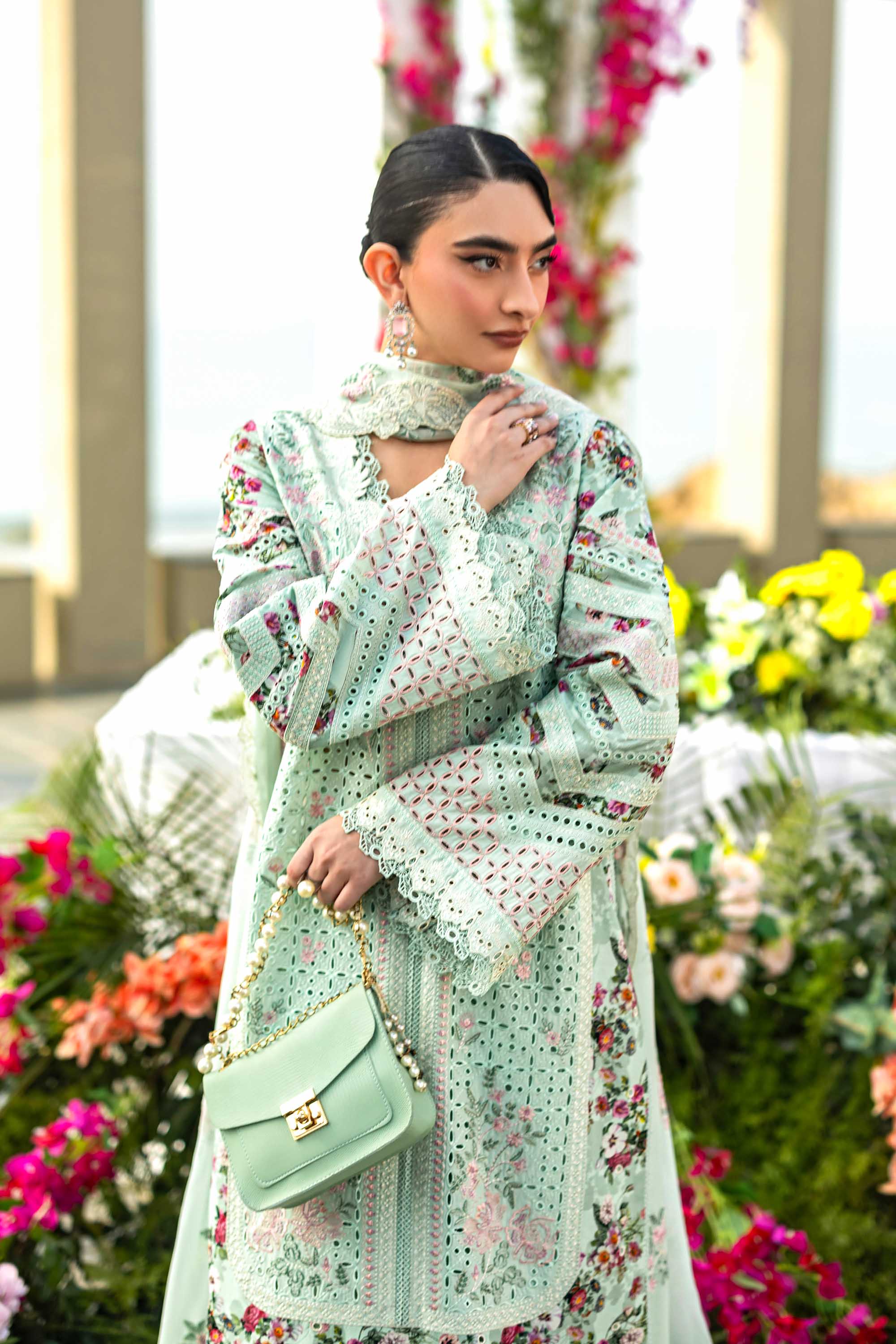 Akbar Aslam - Merlina