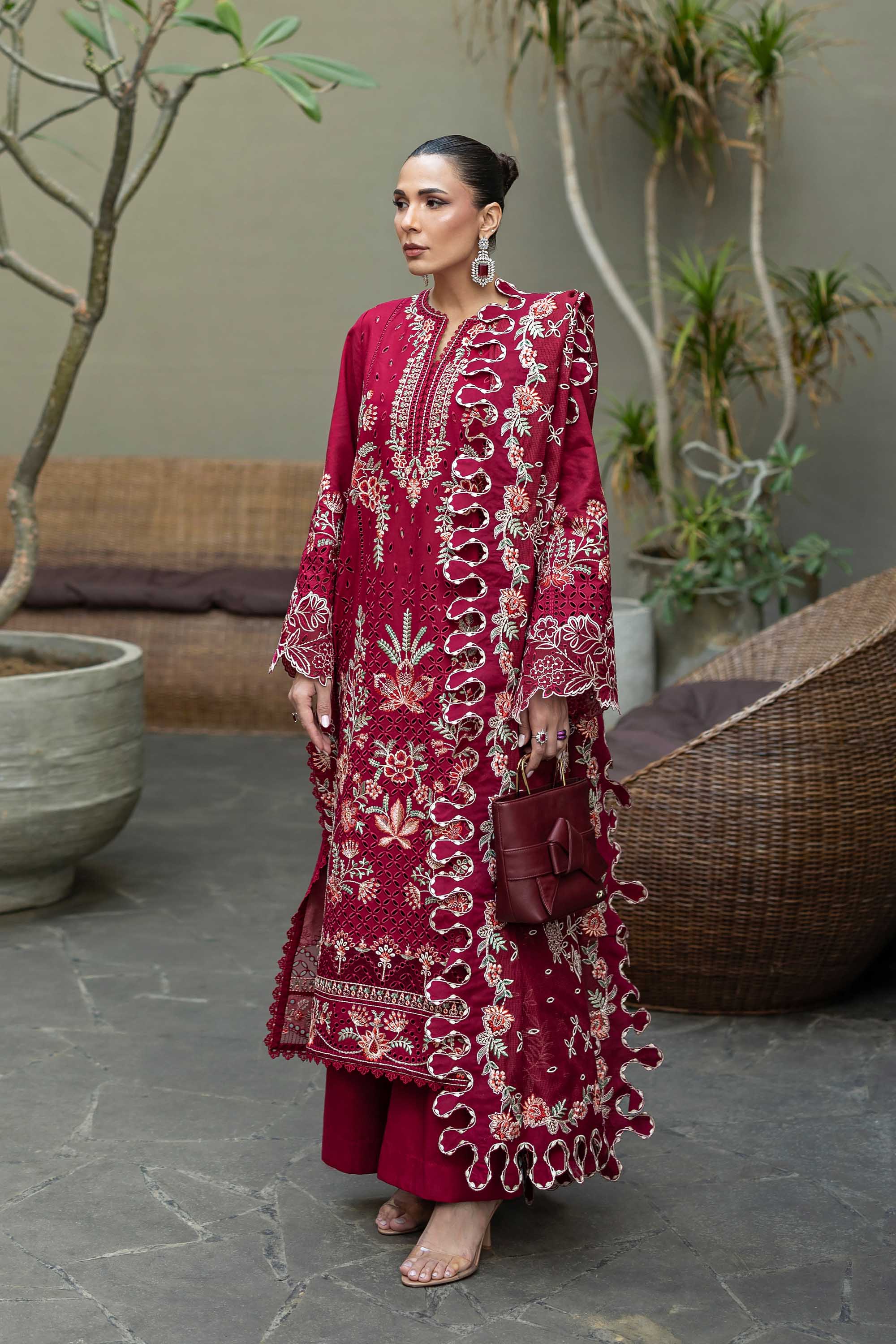 Akbar Aslam - Maryvn