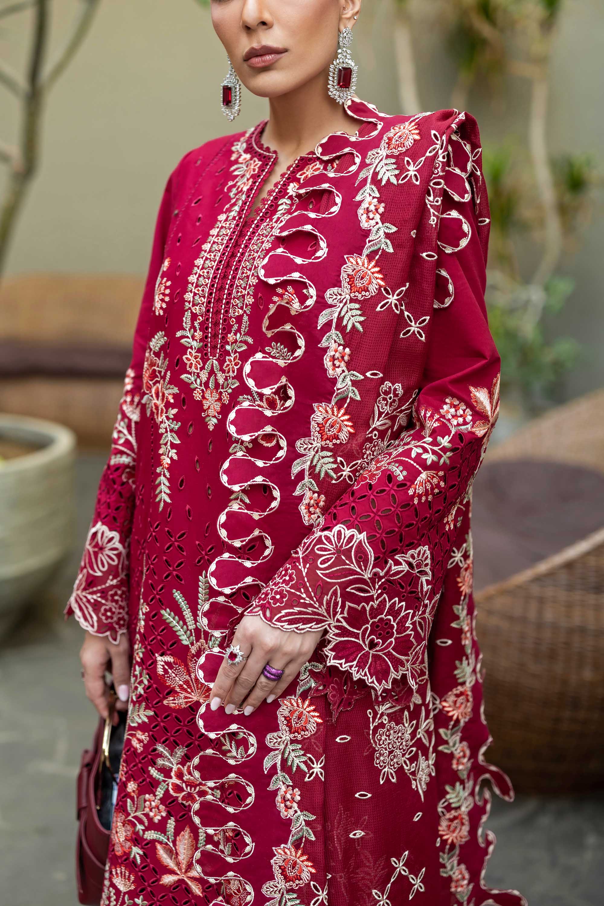 Akbar Aslam - Maryvn
