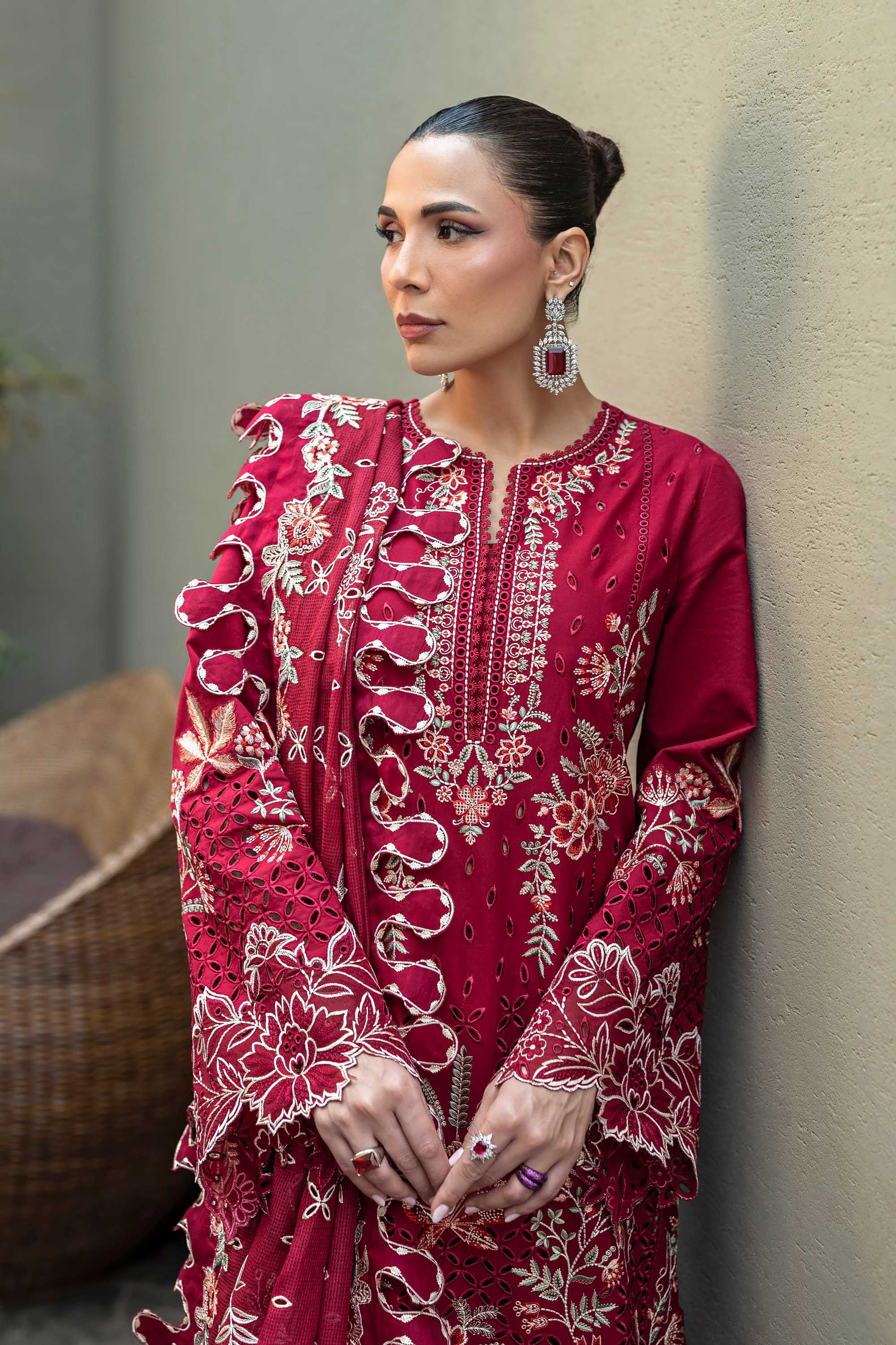 Akbar Aslam - Maryvn