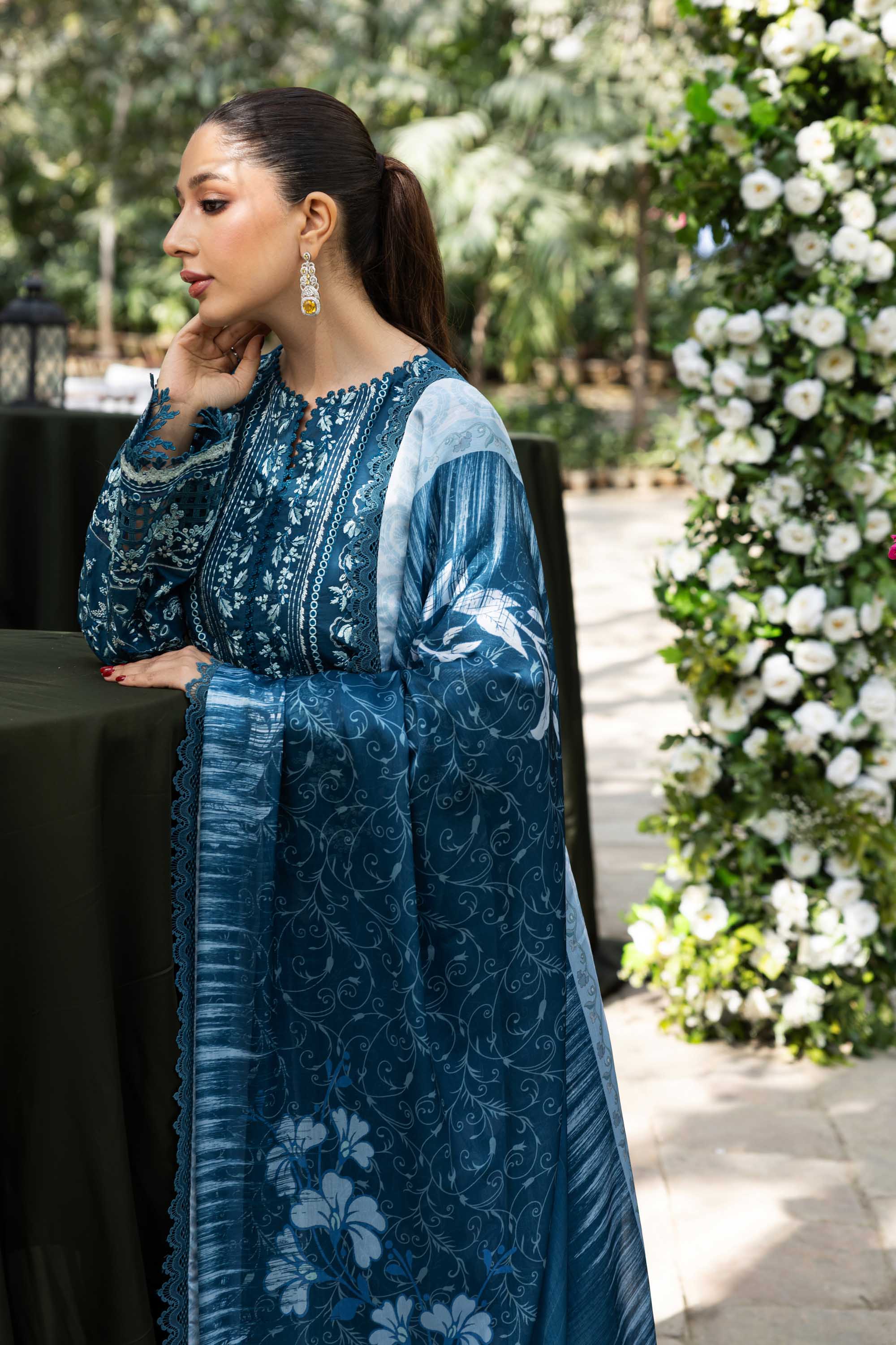 Akbar Aslam - Eveline
