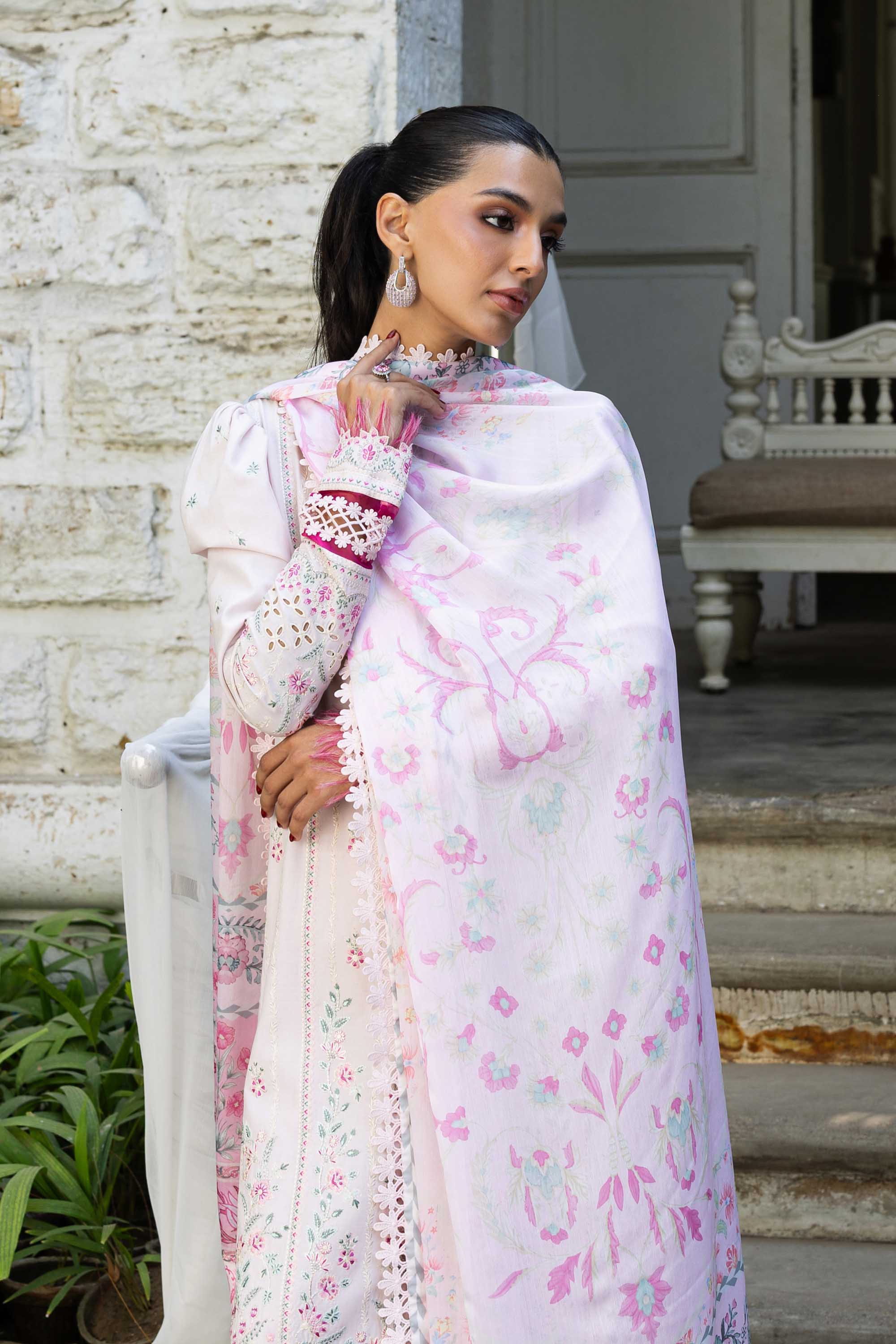 Akbar Aslam - Petalia
