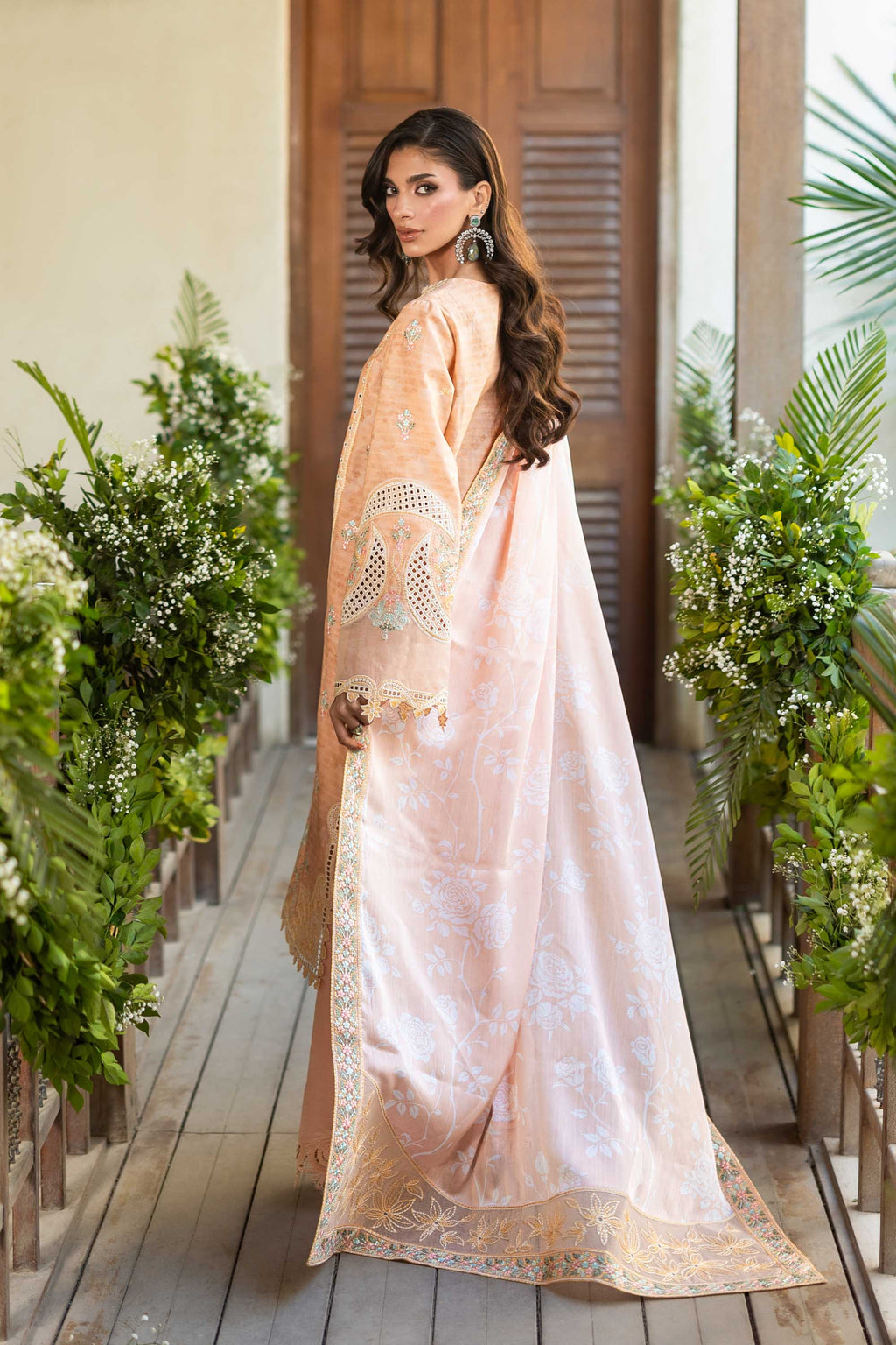 Akbar Aslam - Elin