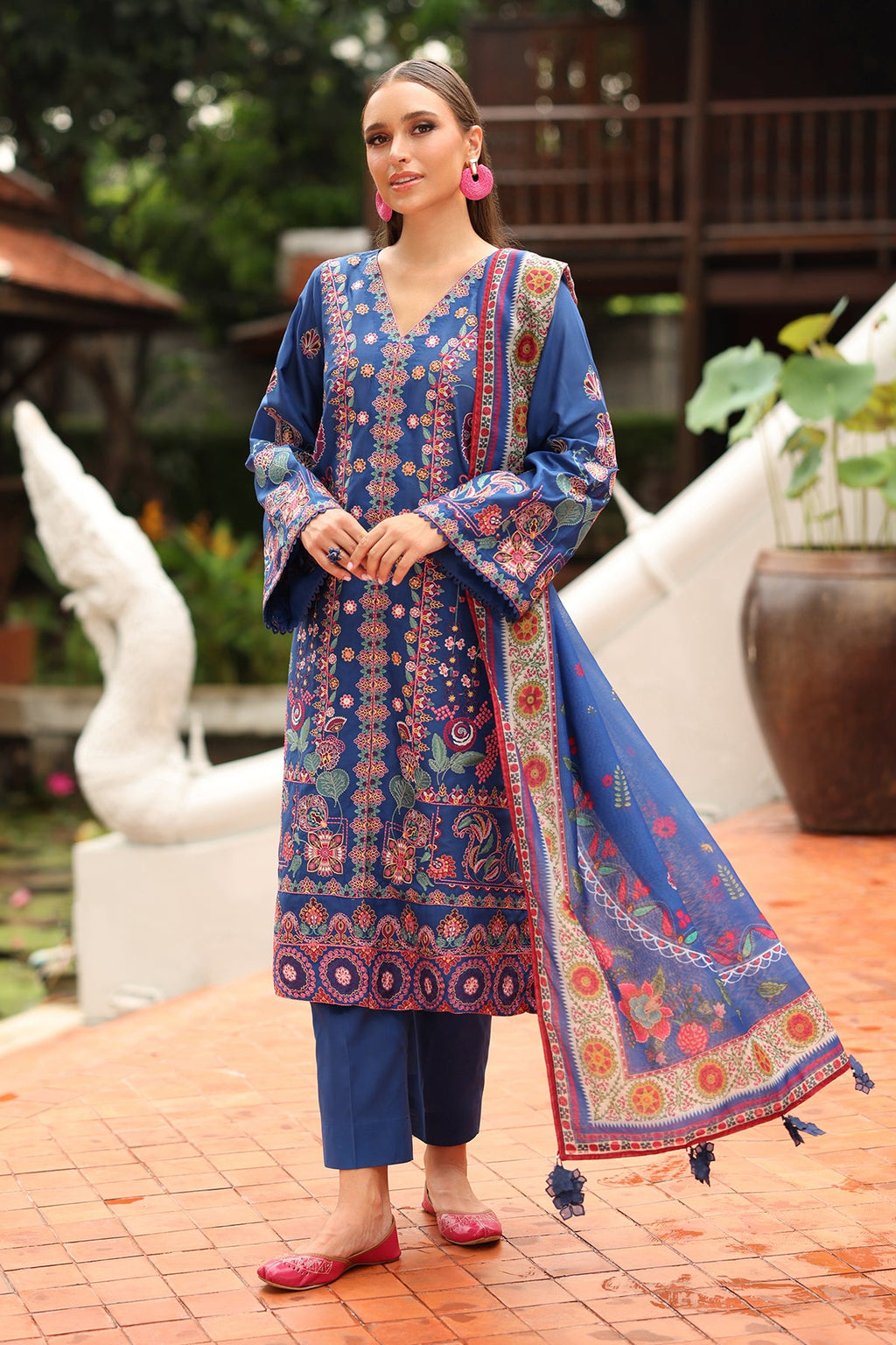 Baroque - Embroidered Lawn UF-4251