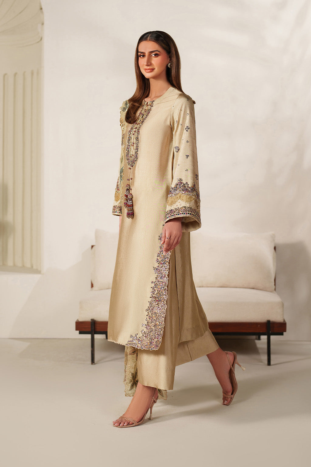Iznik - Ue-617  Sheesha Silk