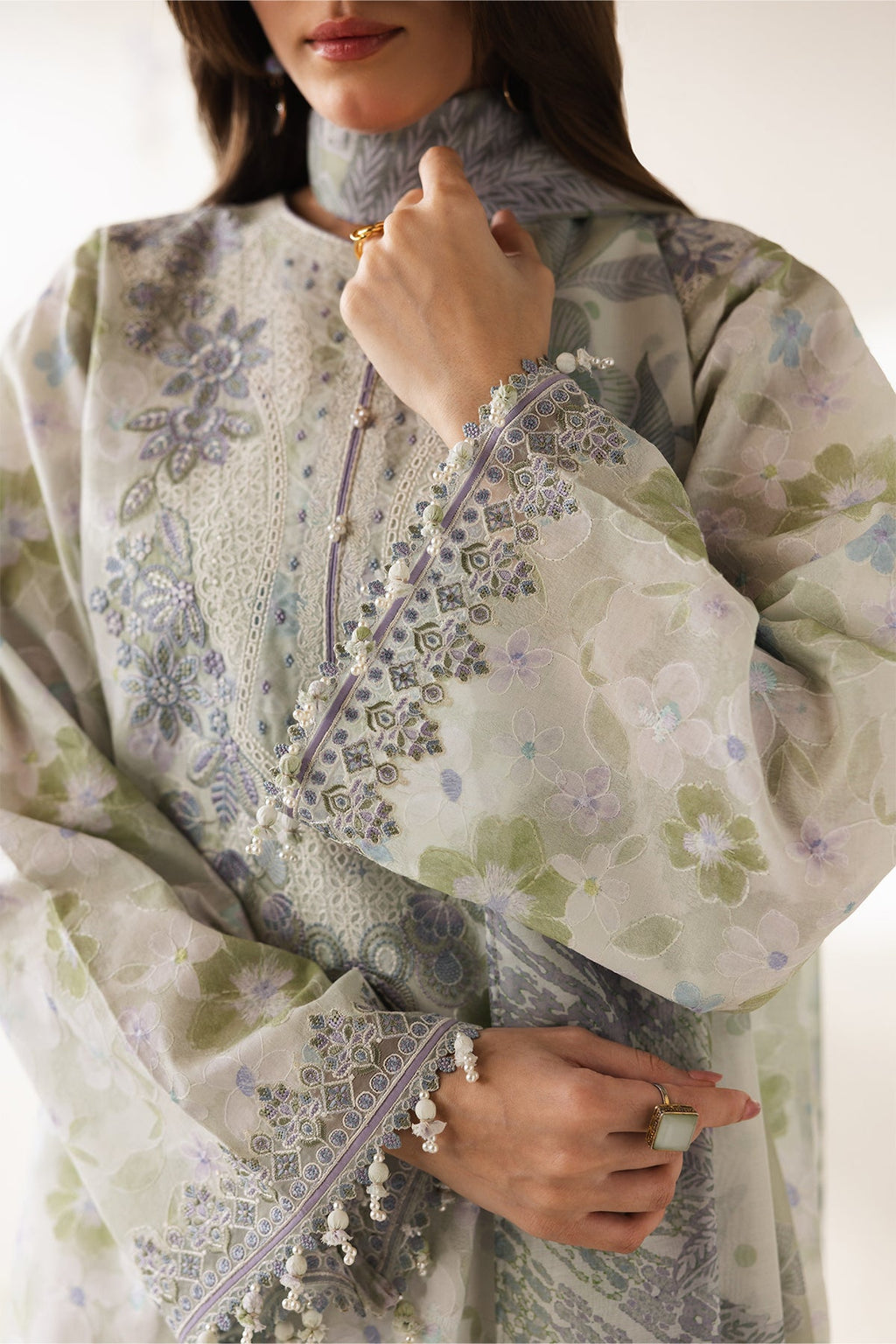 Baroque - Embroidered Lawn UF-4425