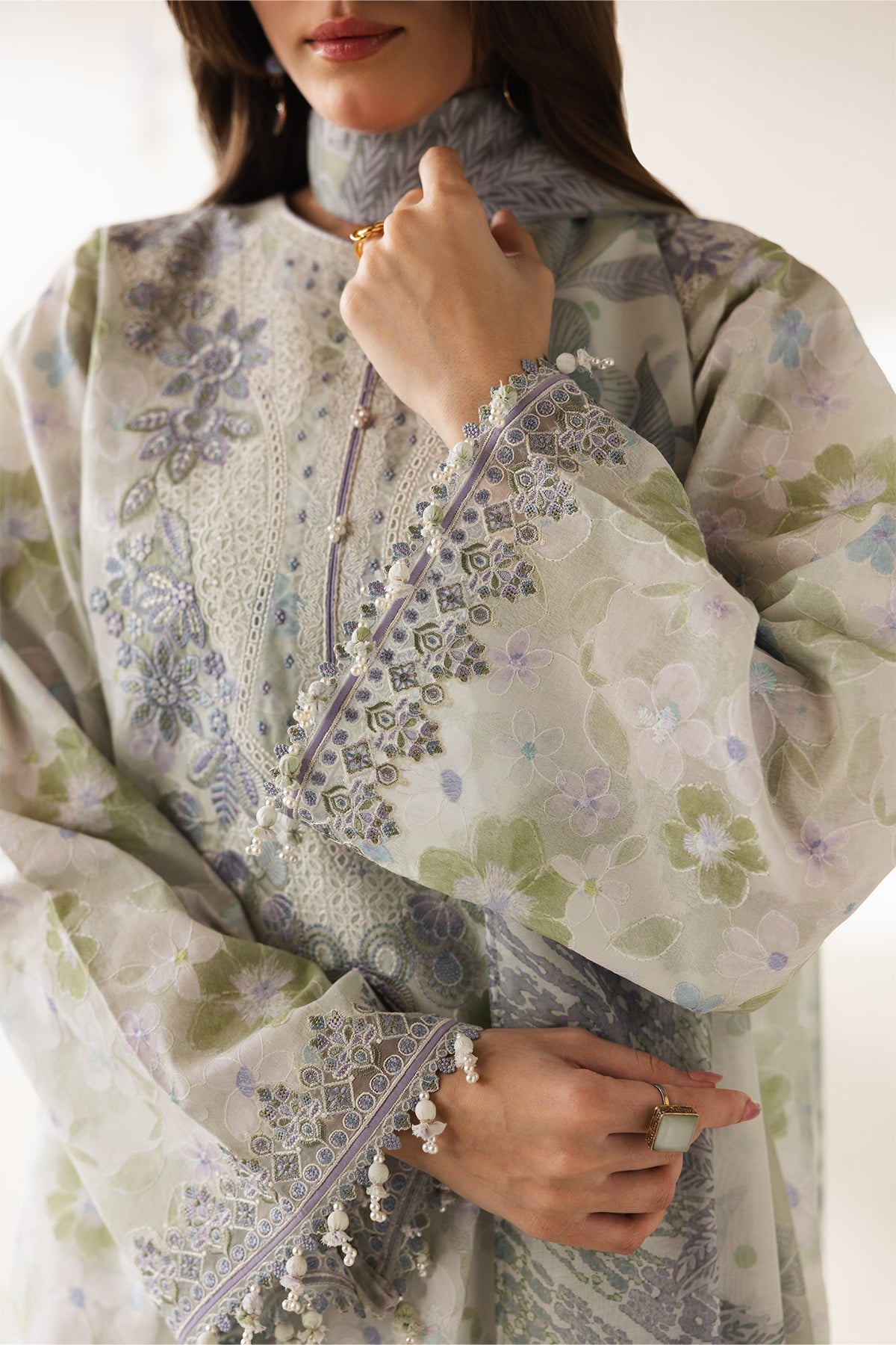 Baroque - Embroidered Lawn UF-4425