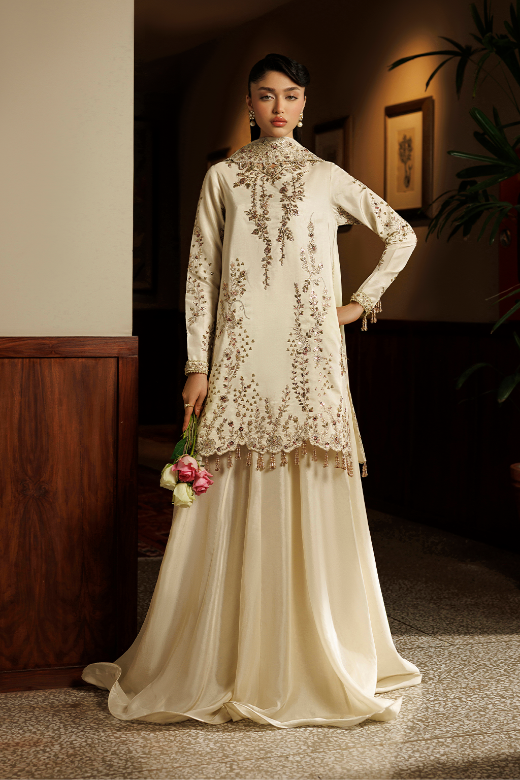 Iznik - Ue-720 Embroidered Ramen Silk