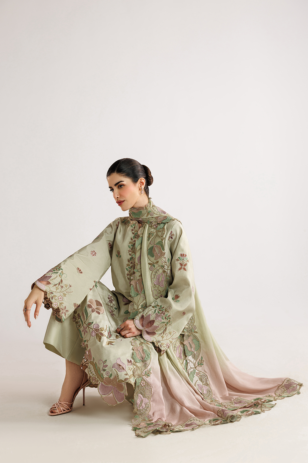 Iznik - Ue-649 Ramen Silk