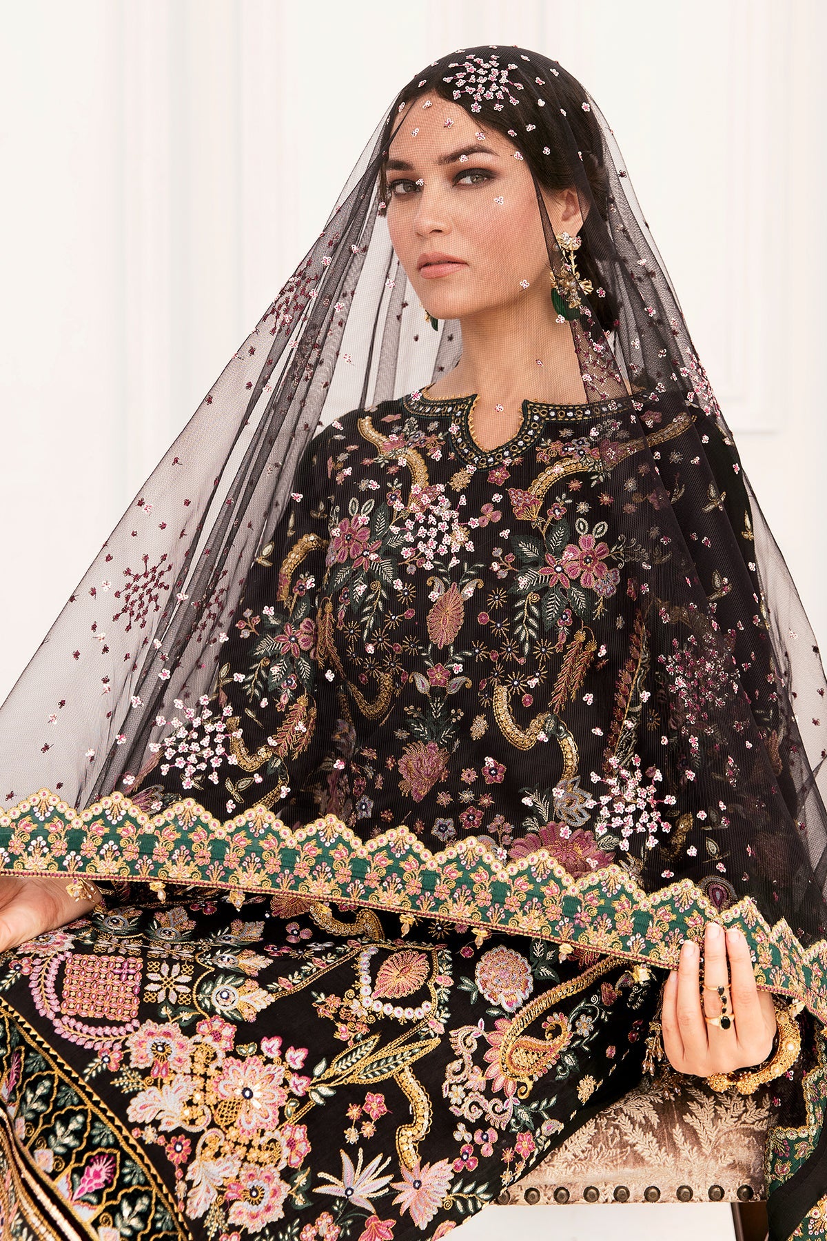 Baroque - Embroidered Silk Ch11-04 Stitched