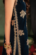 Iznik - Iv-51 Embroidered Velvet