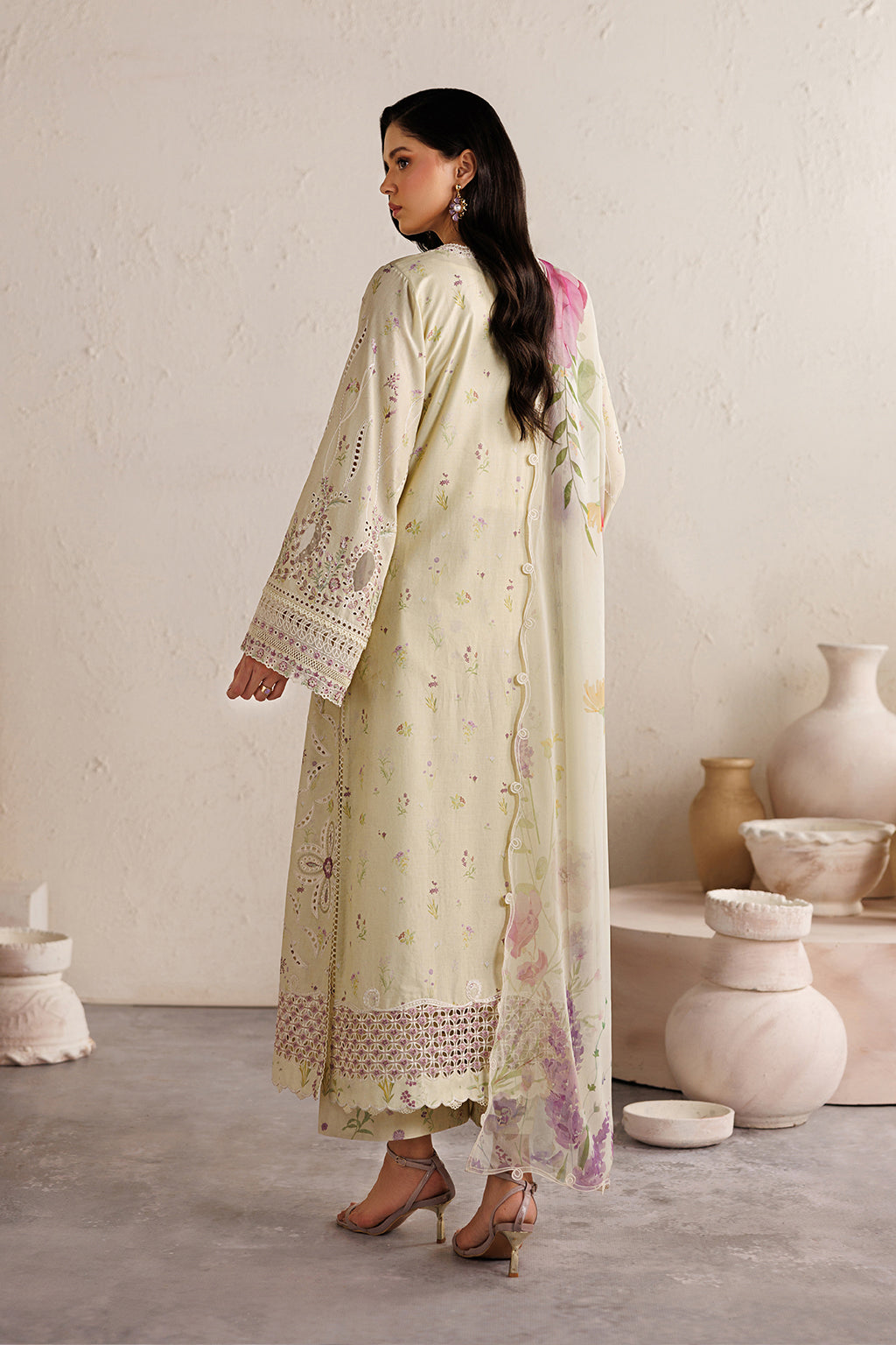 Iznik - Ibe-08 Embroidered Lawn