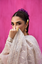 Emaan Adeel - Lumesse