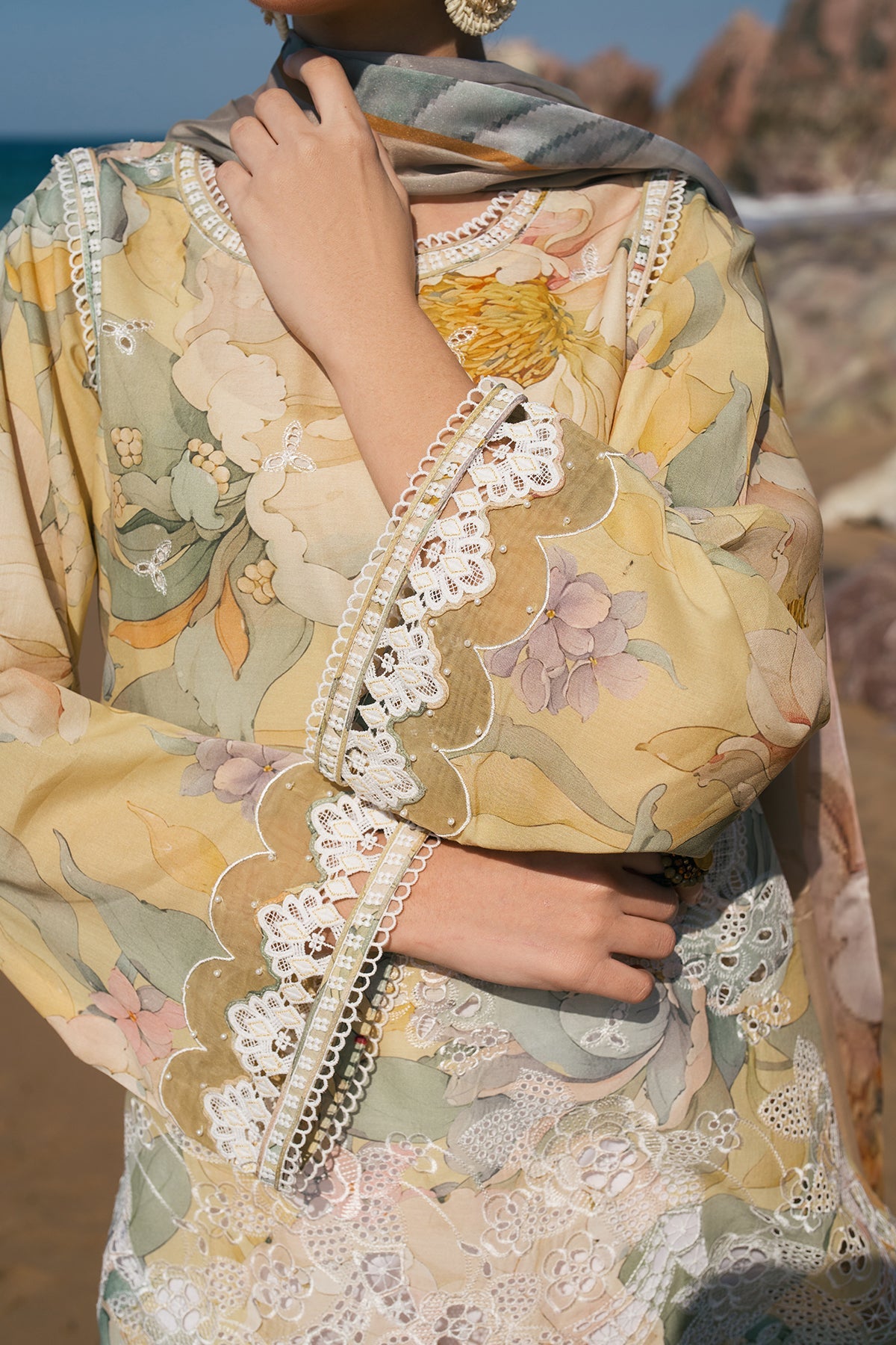 Baroque - Embroidered PRinted Lawn UF-4120