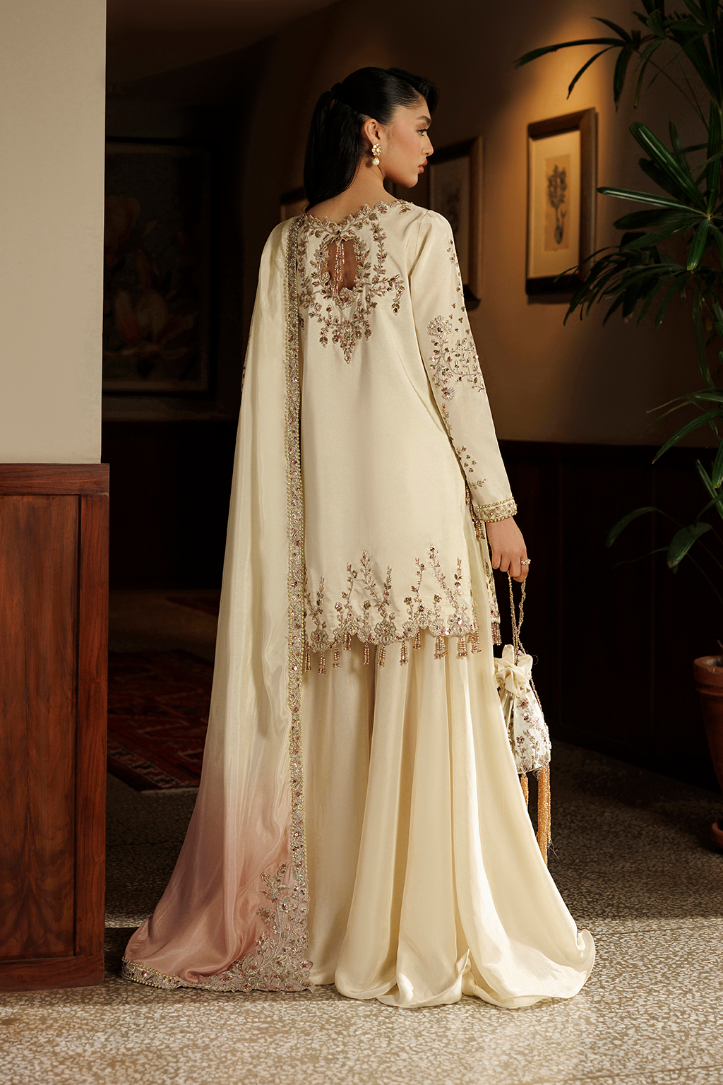 Iznik - Ue-720 Embroidered Ramen Silk