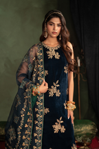 Iznik - Iv-51 Embroidered Velvet