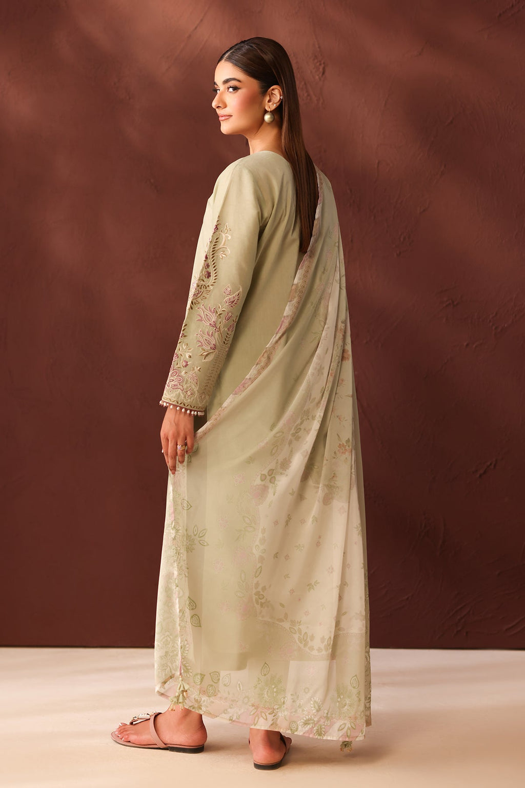 Baroque - Embroidered Dobby Lawn UF-4482