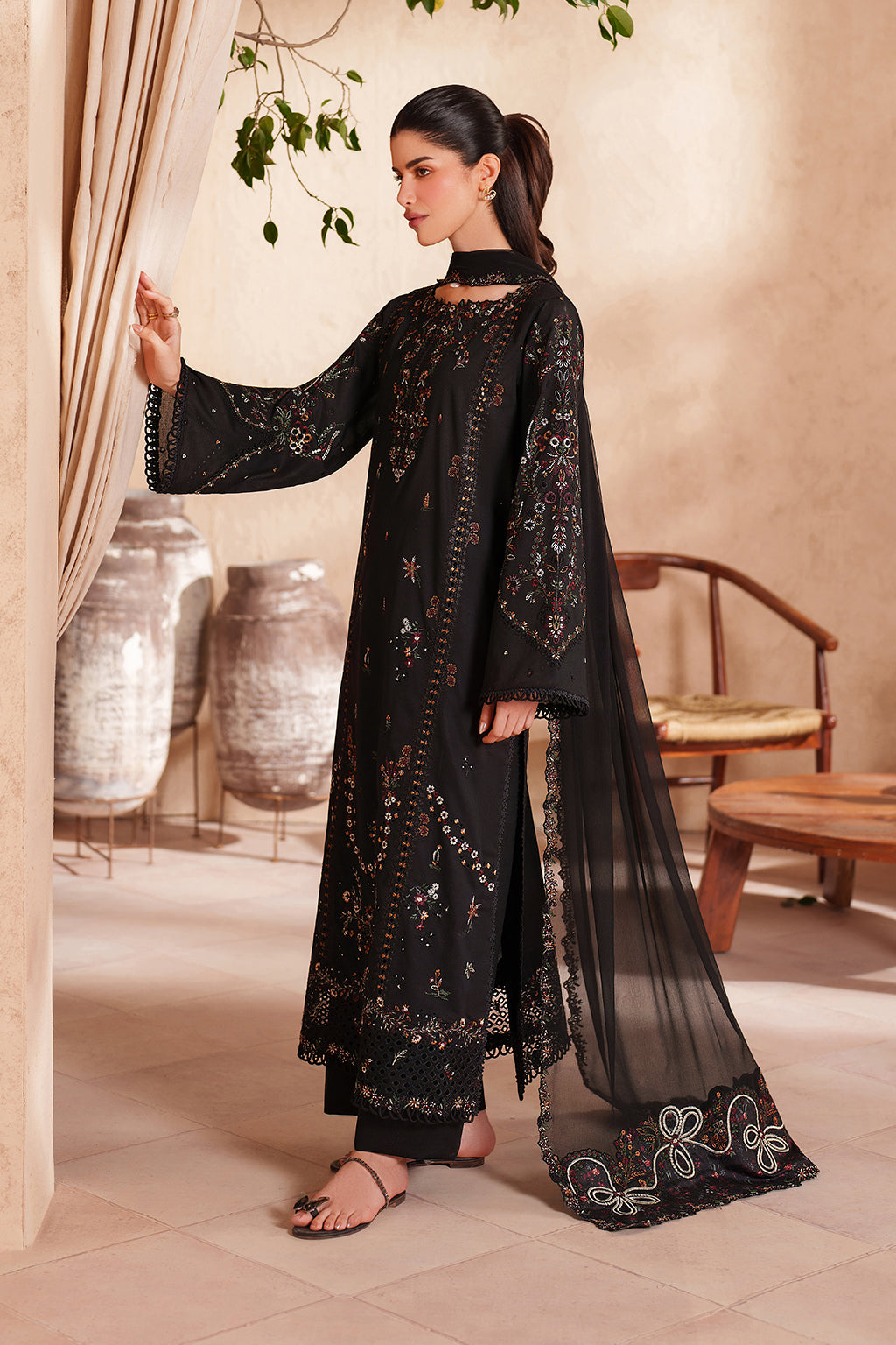 Iznik - El-07 Embroidered Lawn