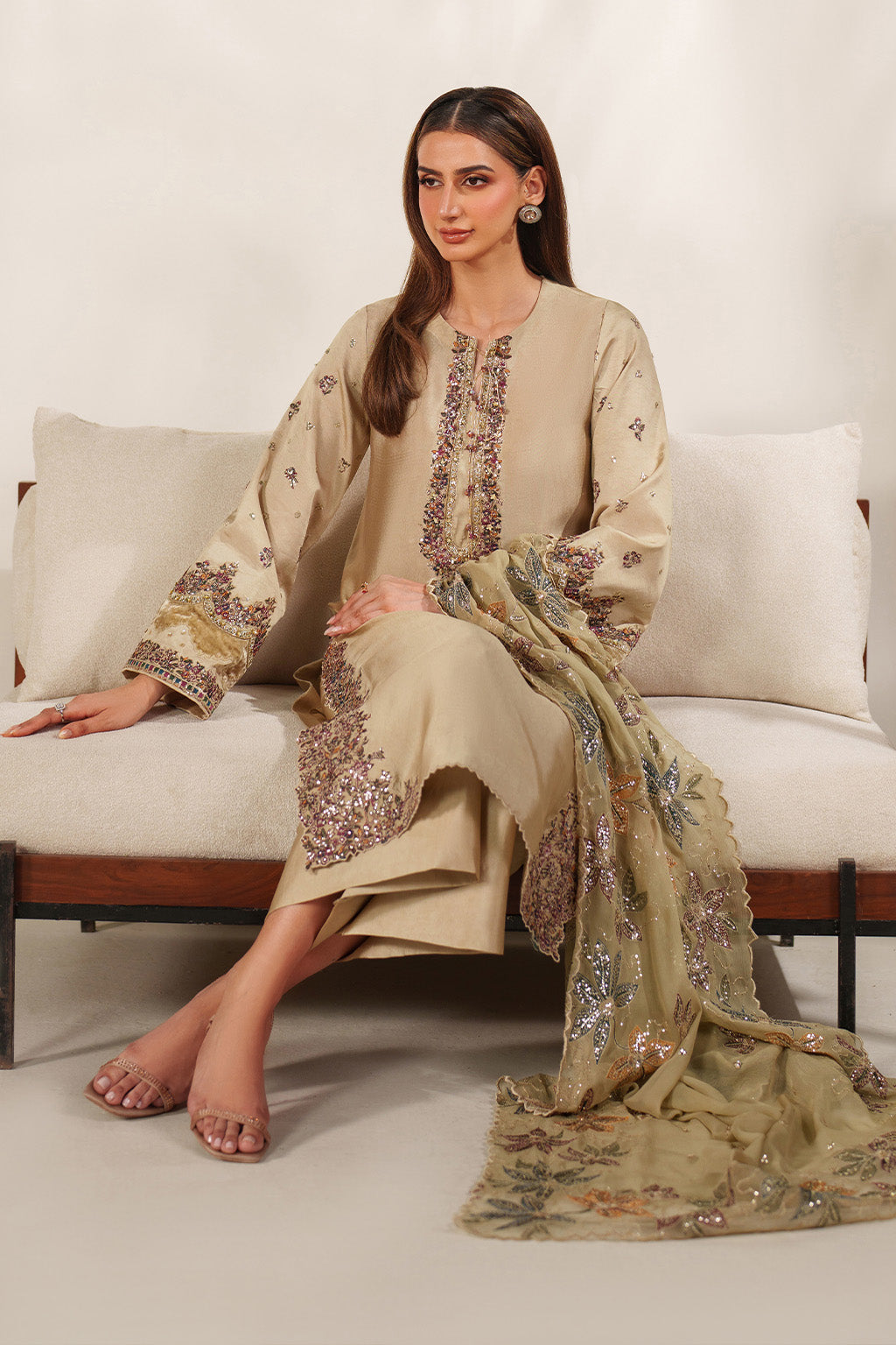 Iznik - Ue-617  Sheesha Silk