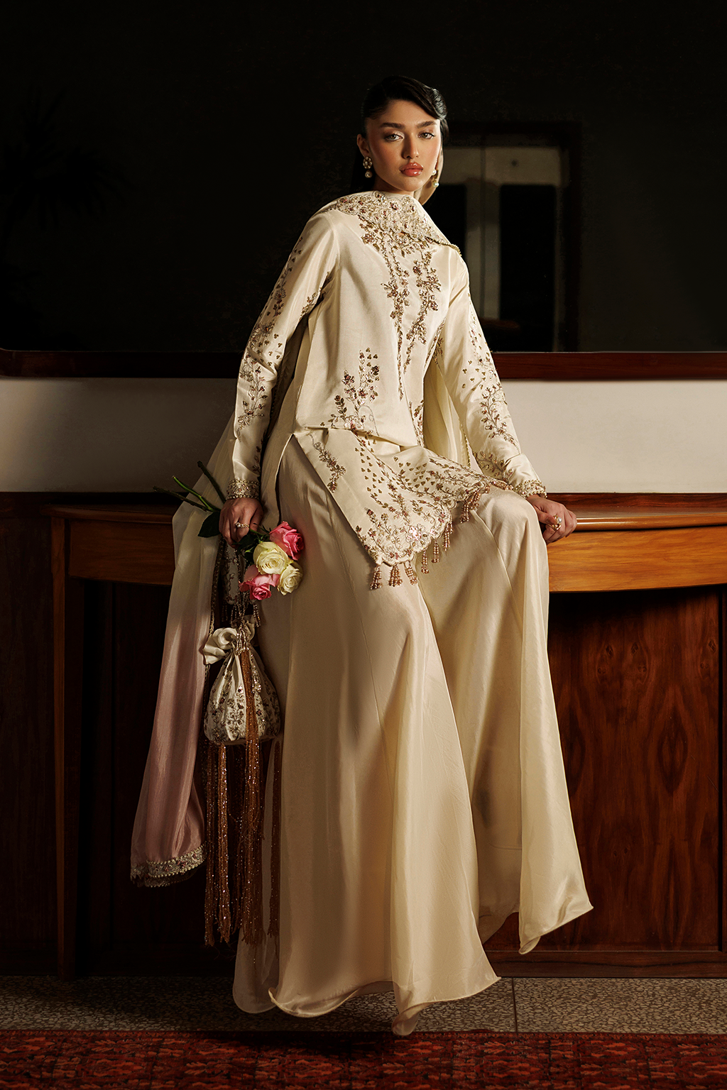 Iznik - Ue-720 Embroidered Ramen Silk