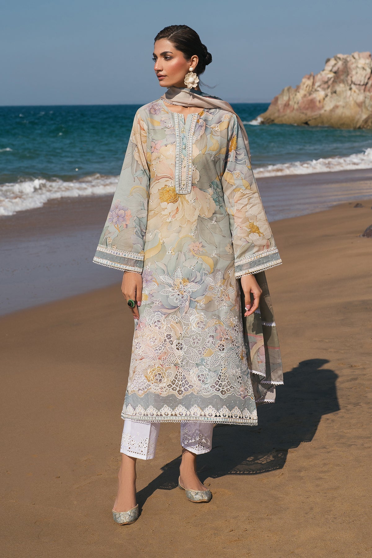 Baroque - Embroidered PRinted Lawn UF-4121