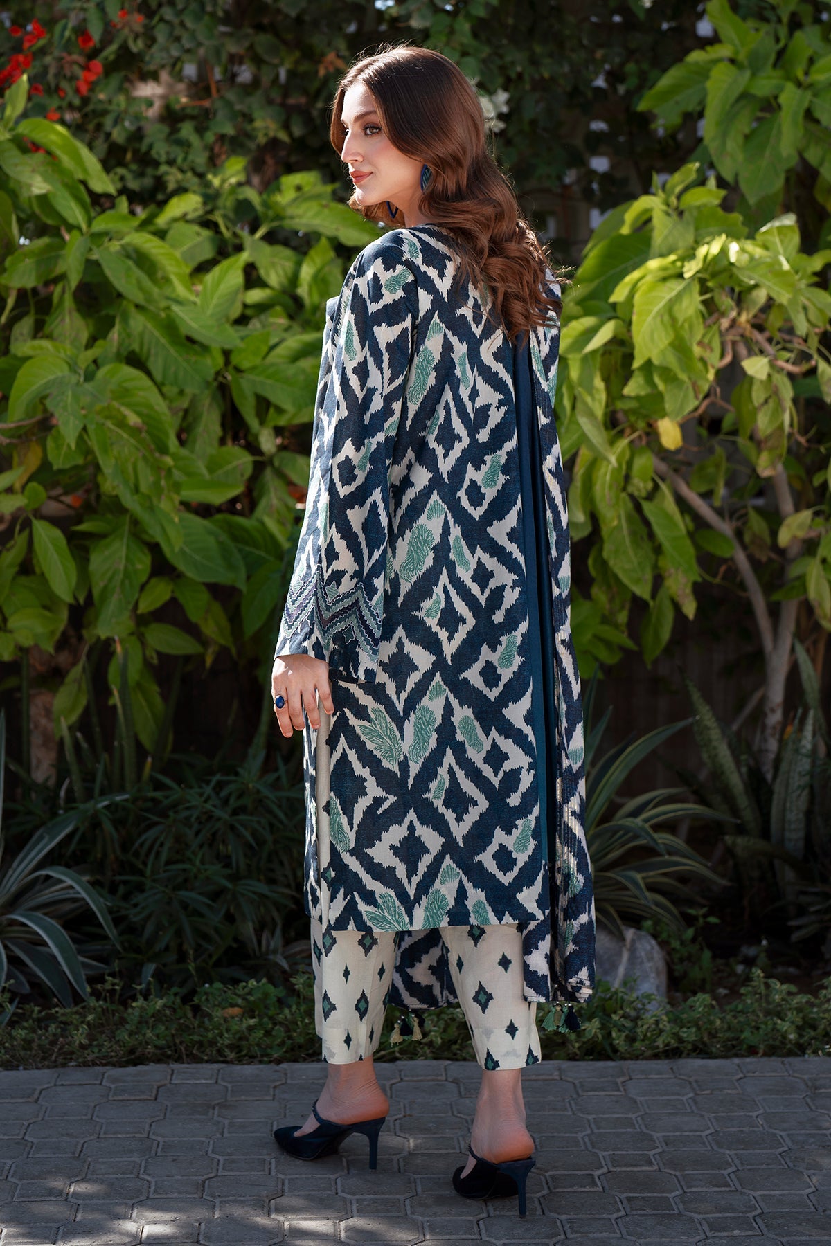 Baroque - Embroidered PRinted Lawn UF-4069