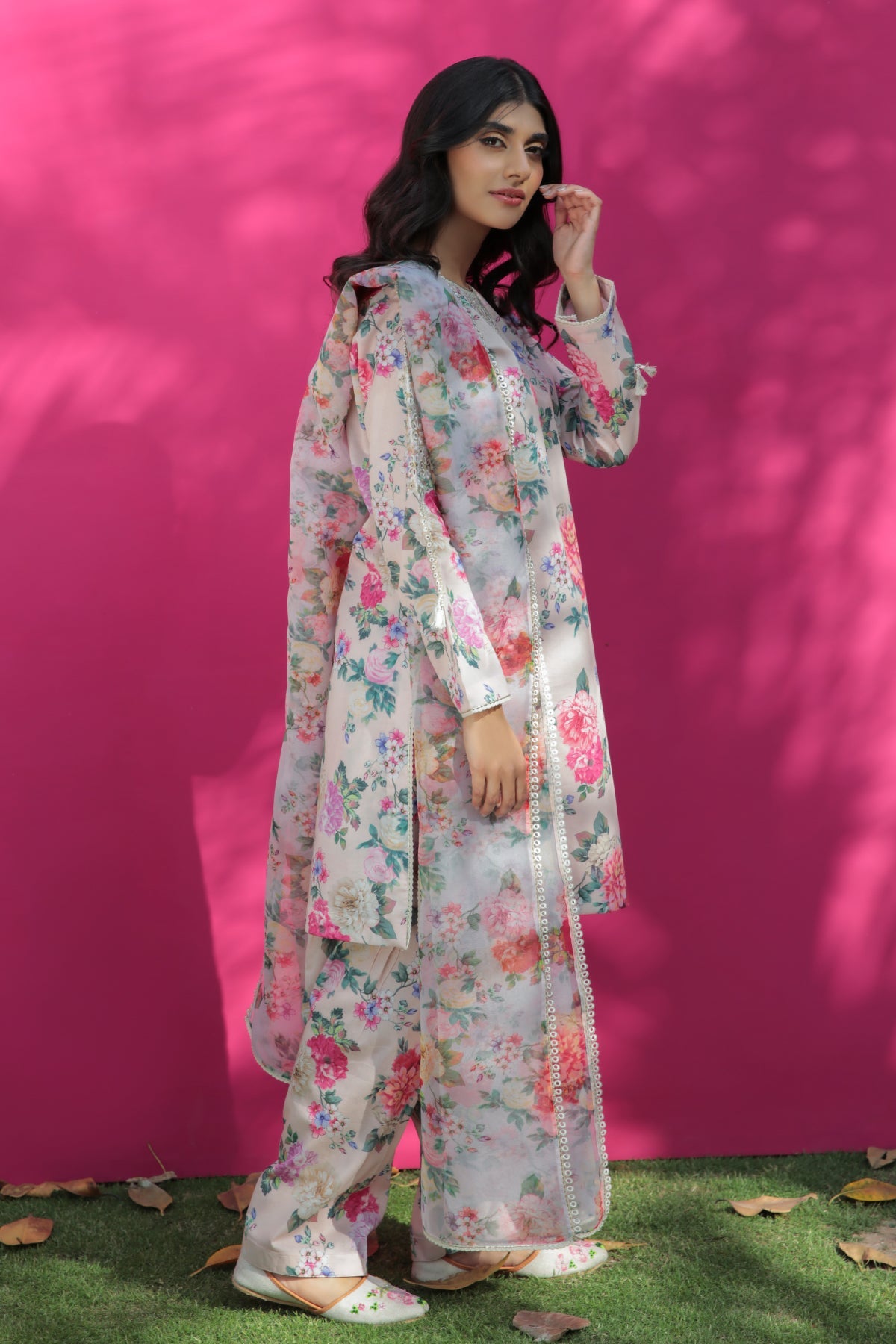 Baroque - Embroidered Lawn UF-191