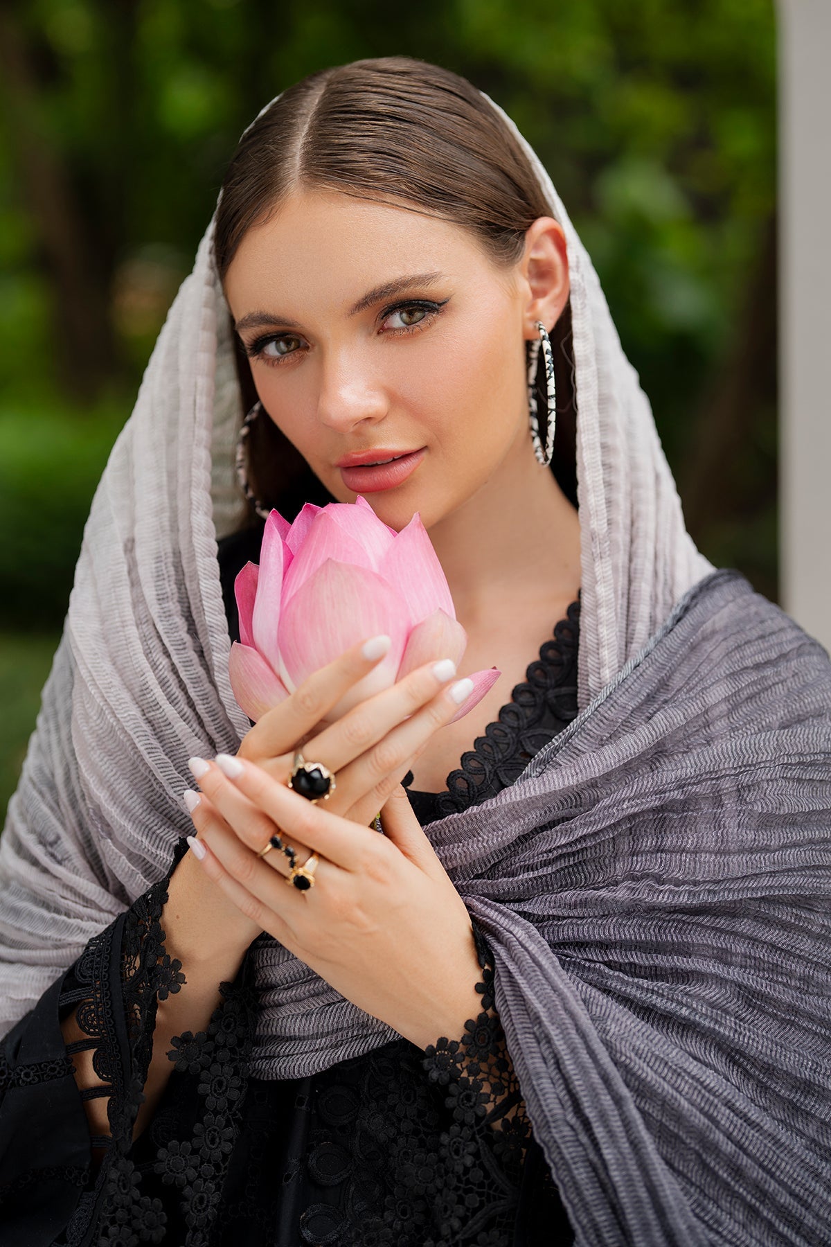 Baroque - Embroidered Lawn UF-4194