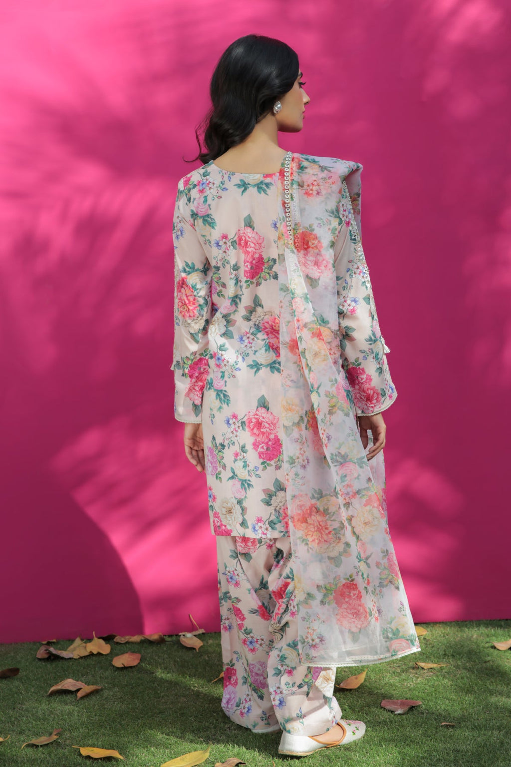 Baroque - Embroidered Lawn UF-191