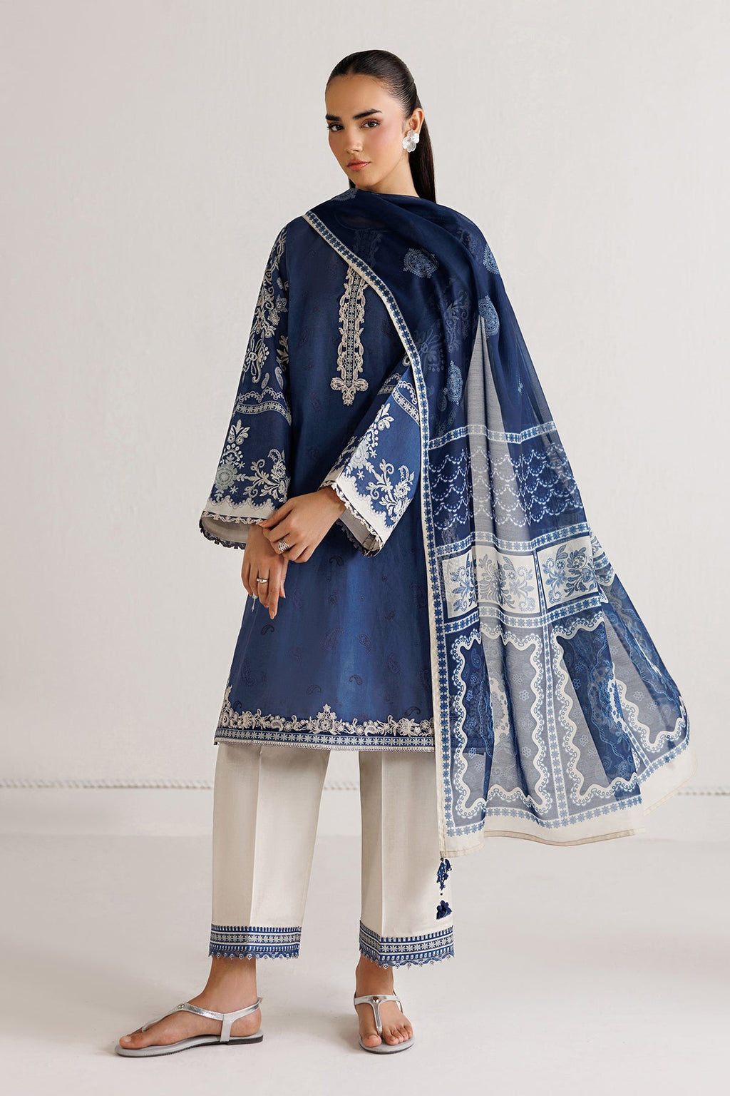 Baroque - Embroidered Lawn UF-4494