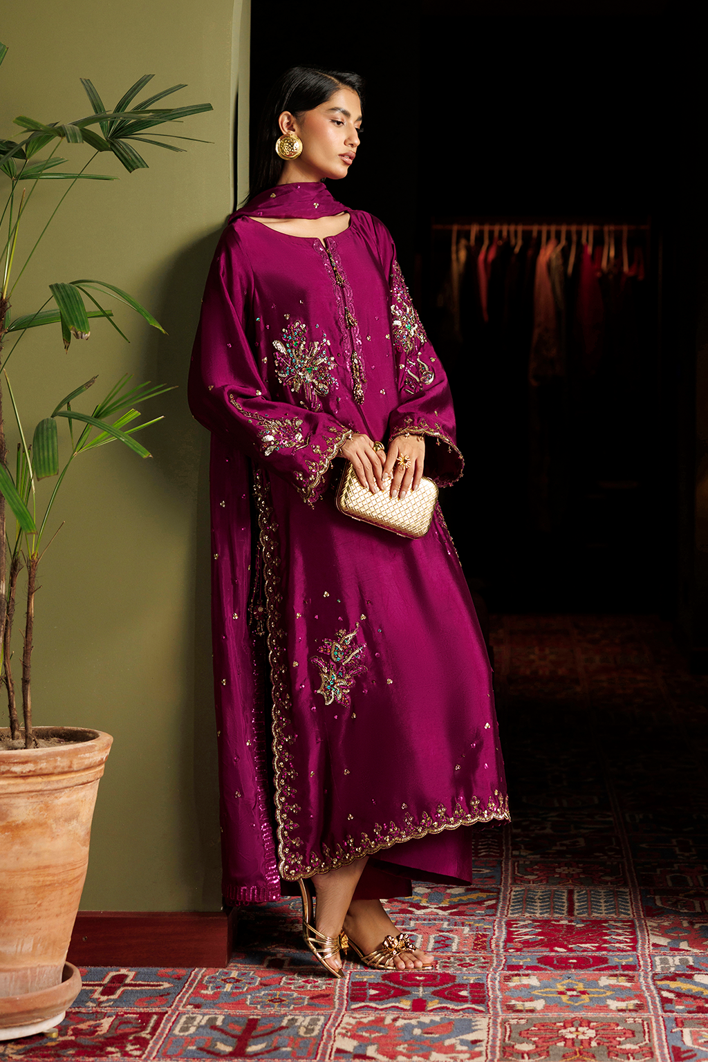 Iznik - Ue-722 Embroidered Ramen Silk