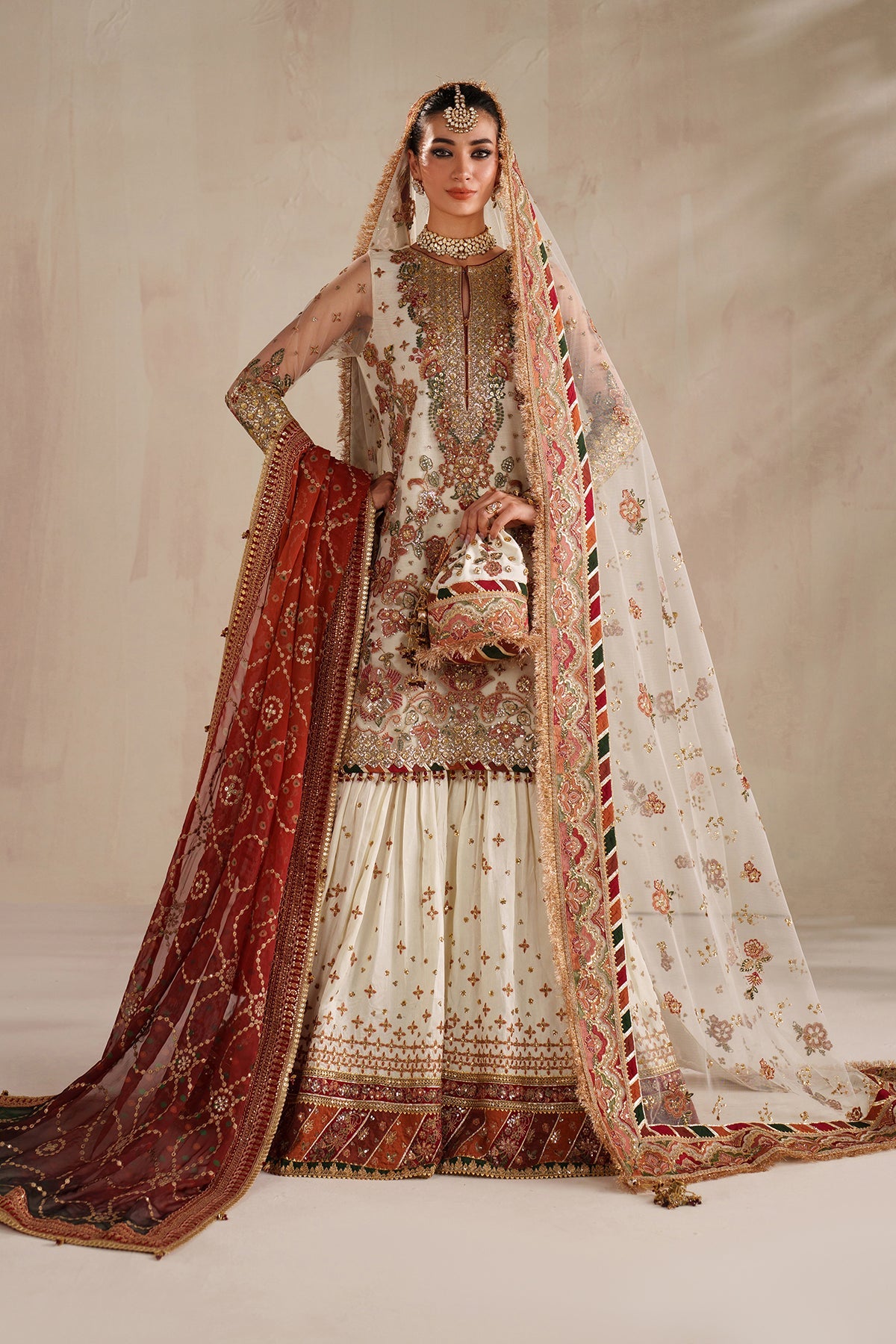Baroque - Embroidered Net UF-4368