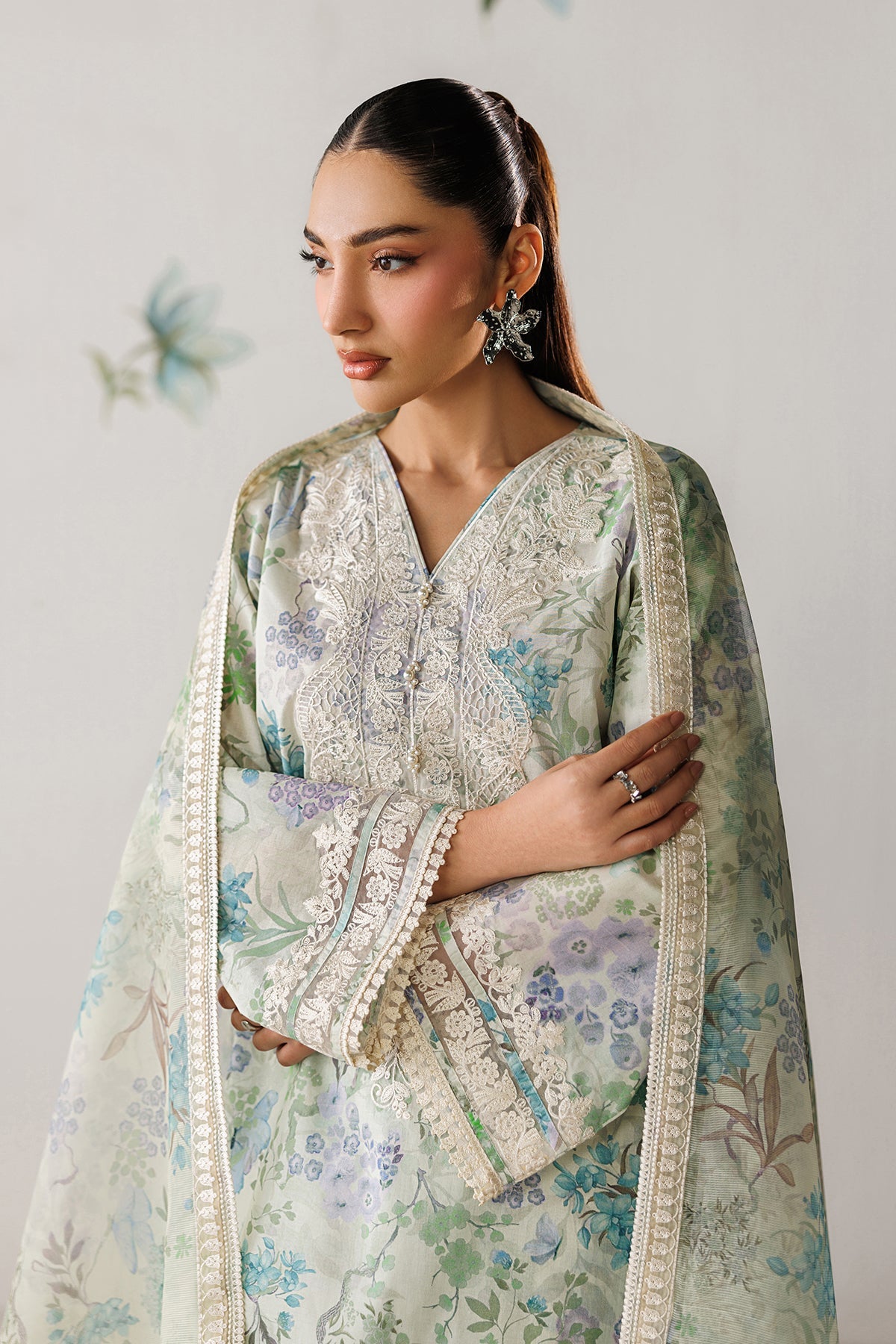 Baroque - Embroidered Lawn UF-4417