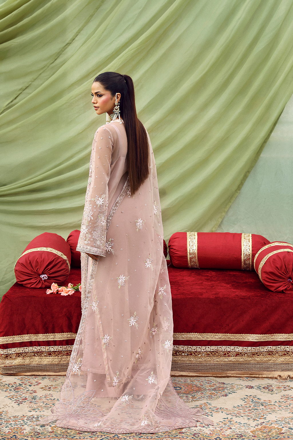 Emaan Adeel - Gulrukh